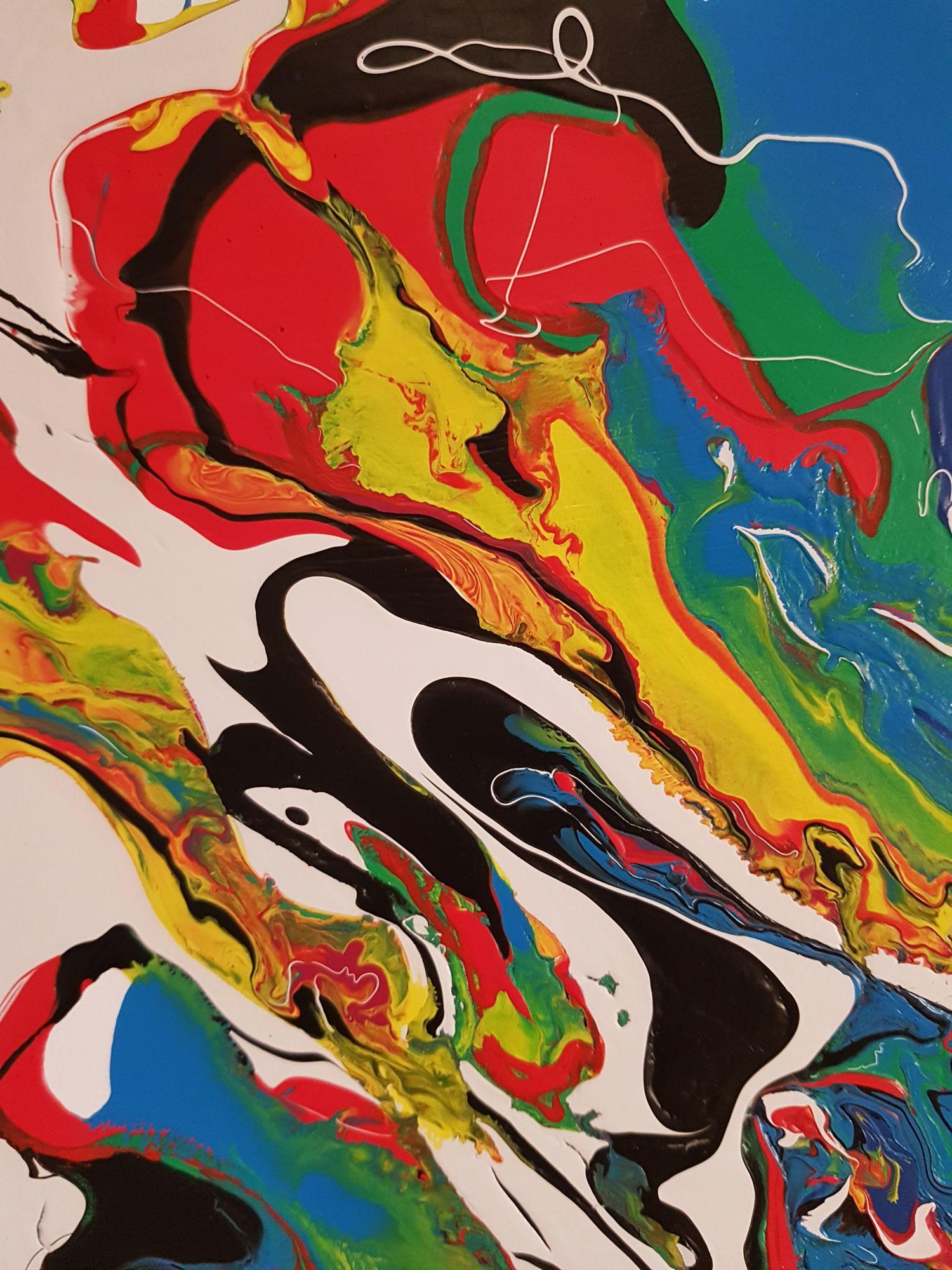 Fließende Bewegungen, einzigartige Texturen und herrliche Blautöne interagieren in diesem großen abstrakten expressionistischen Gemälde mit Weiß, Grün, Gelb, Rot und Schwarz. Eine speziell angefertigte Holzleinwand wurde mit 3