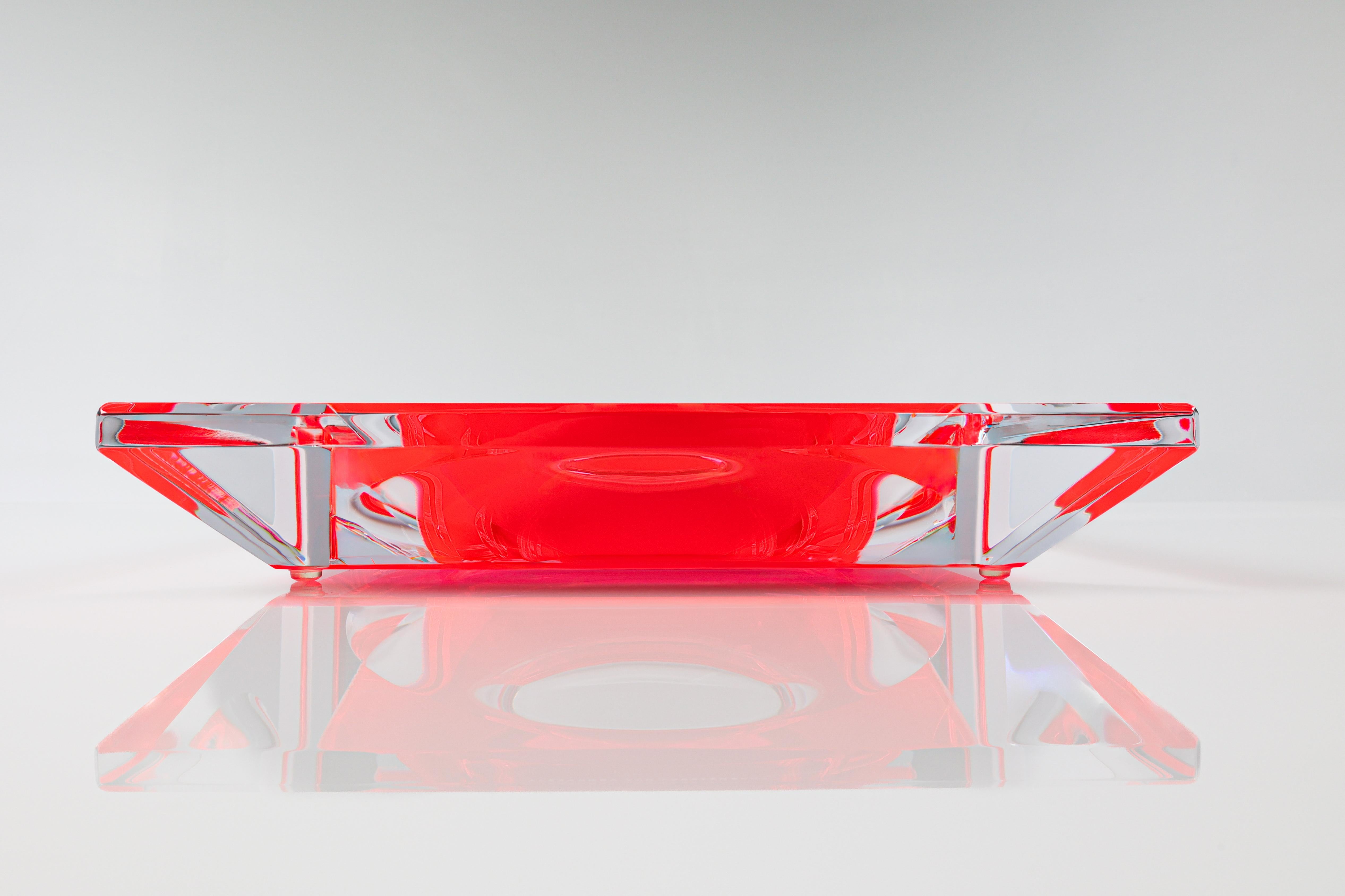 Moderno Ciotola Alexandra Von Furstenberg in acrilico Lux in rosso in vendita
