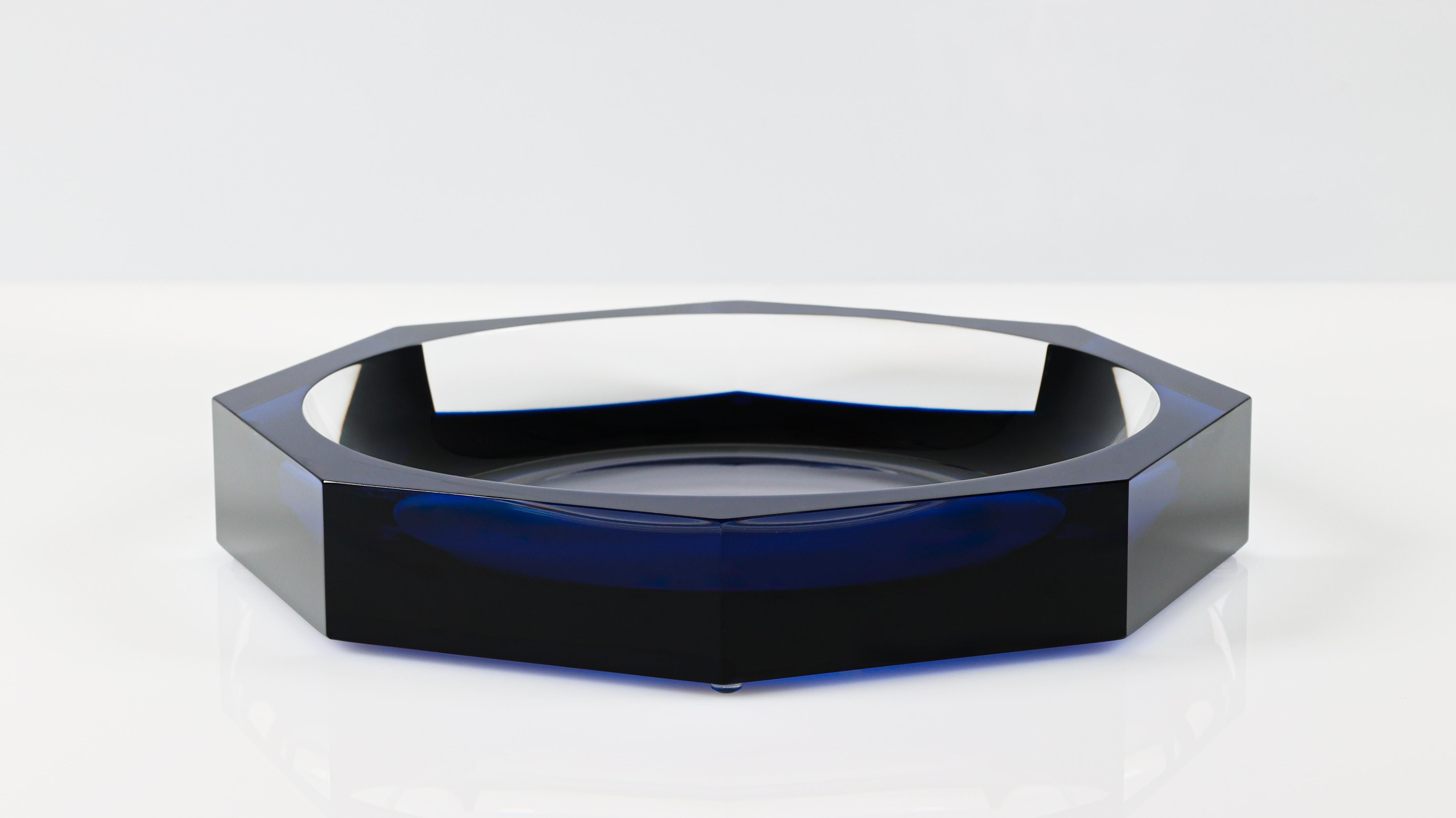 Beveled Alexandra Von Furstenberg Acrylic Sapphire Nut N Bowl Extra Large For Sale