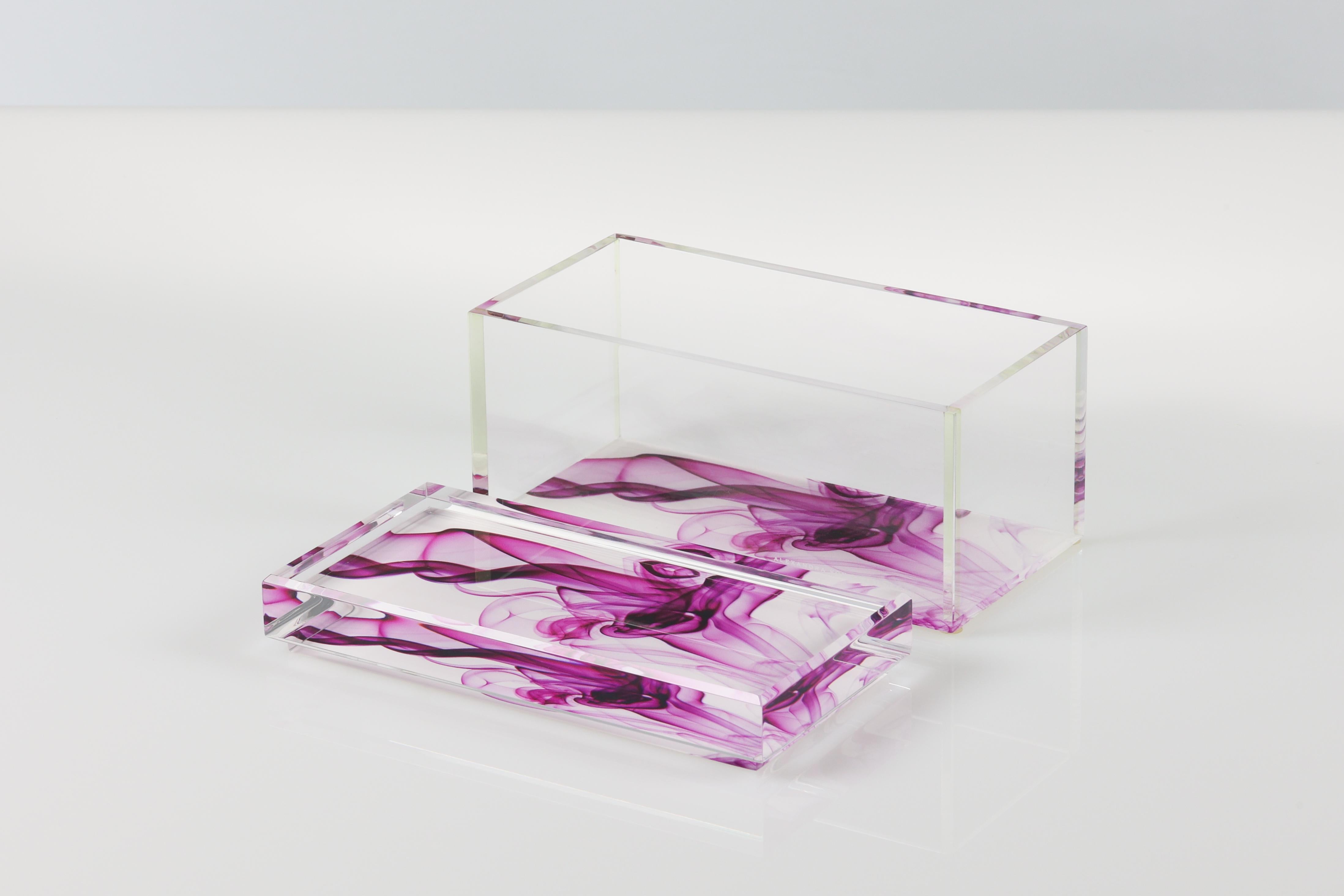 Alexandra Von Furstenberg Caja del Tesoro de Acrílico en Humo Magenta - Caja Mediana Moderno en venta