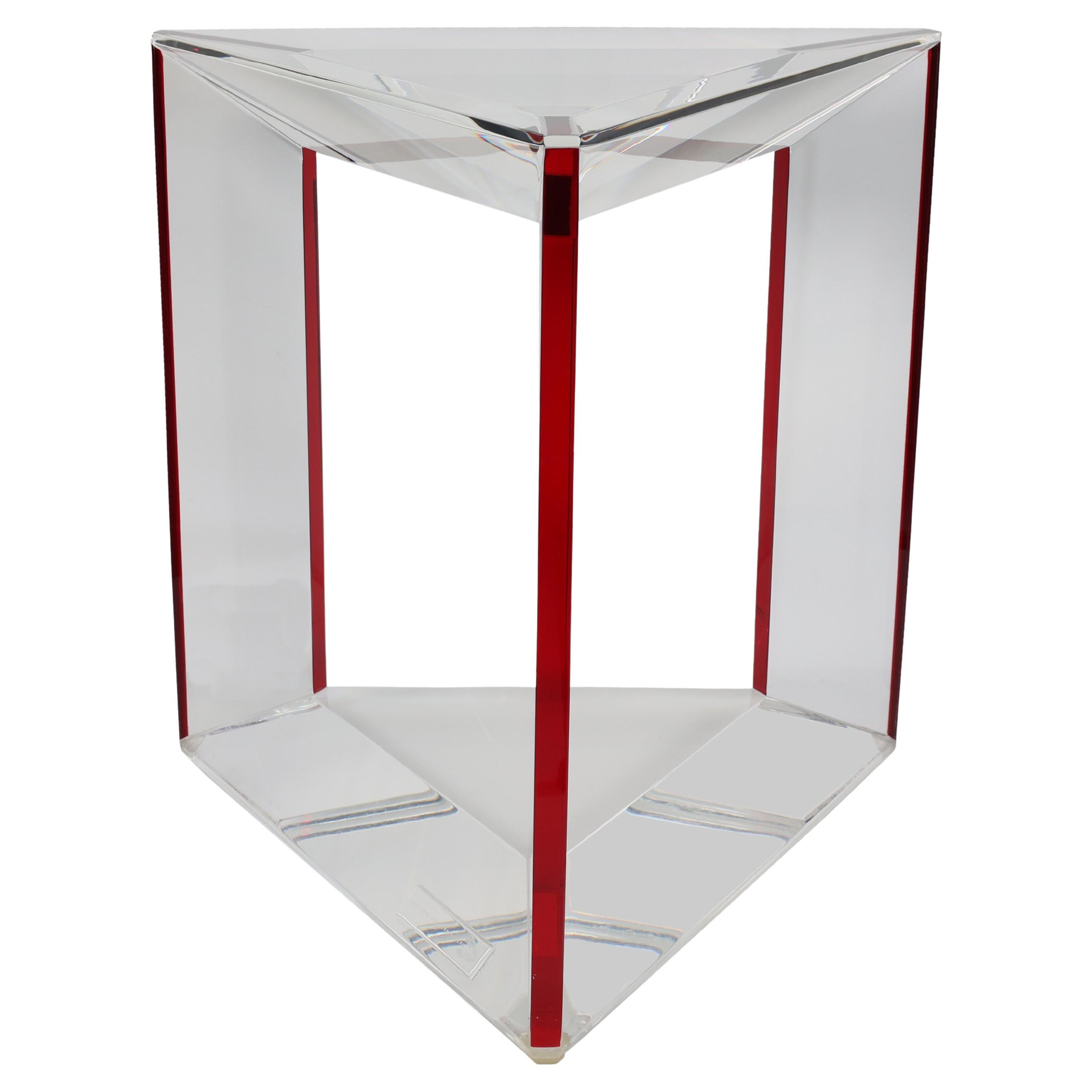 Alexandra Von Furstenberg Mesa Auxiliar Trillion en Rubí y Acrílico Transparente en venta