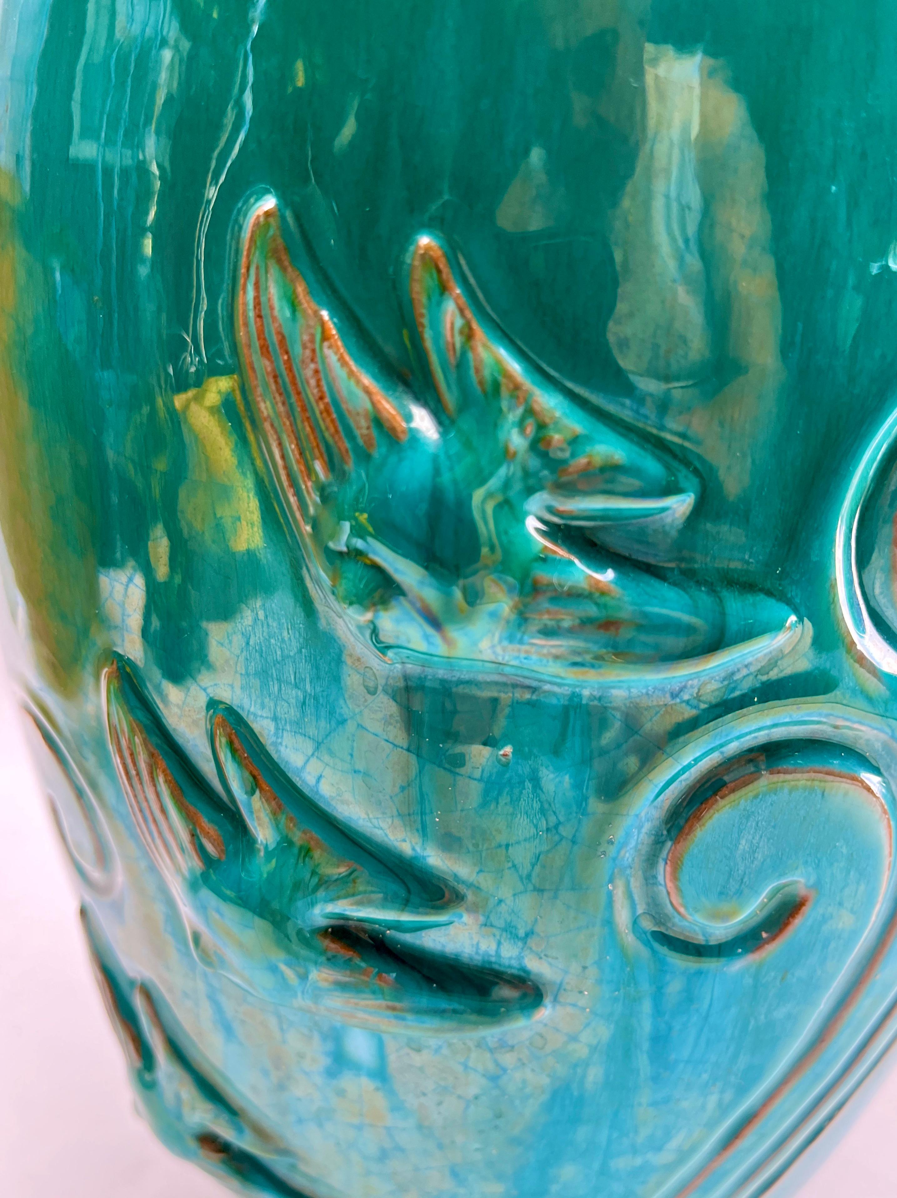 Alexandre / Belgium Vase green glazed terracotta decorated with Fish in relief In Good Condition For Sale In Verviers, BE