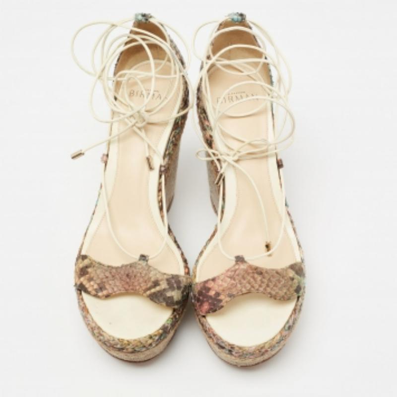 Alexandre Birman Sandales à talons compensés en cuir python multicolore Taille 38 Bon état - En vente à Dubai, Al Qouz 2