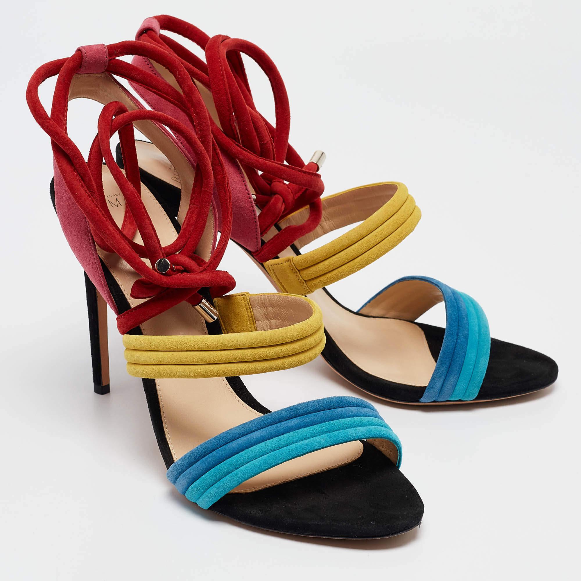 Alexandre Birman Mehrfarbige Sandalen aus Wildleder mit Knöchelriemen Größe 40 im Zustand „Hervorragend“ im Angebot in Dubai, Al Qouz 2
