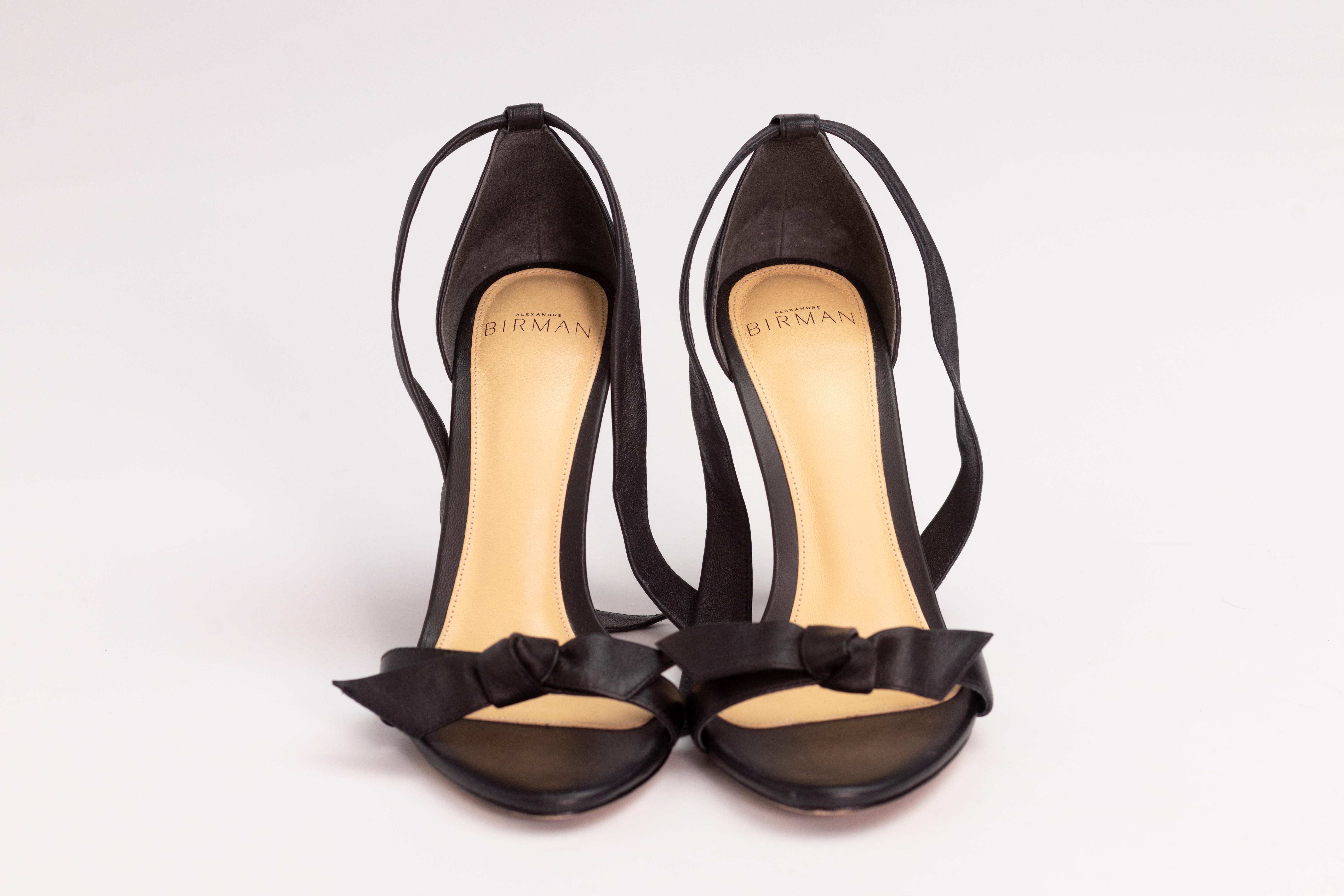 Alexandre Birman Open Toe Bow Sandal Heels (EU 36) In Good Condition For Sale In Montreal, Quebec