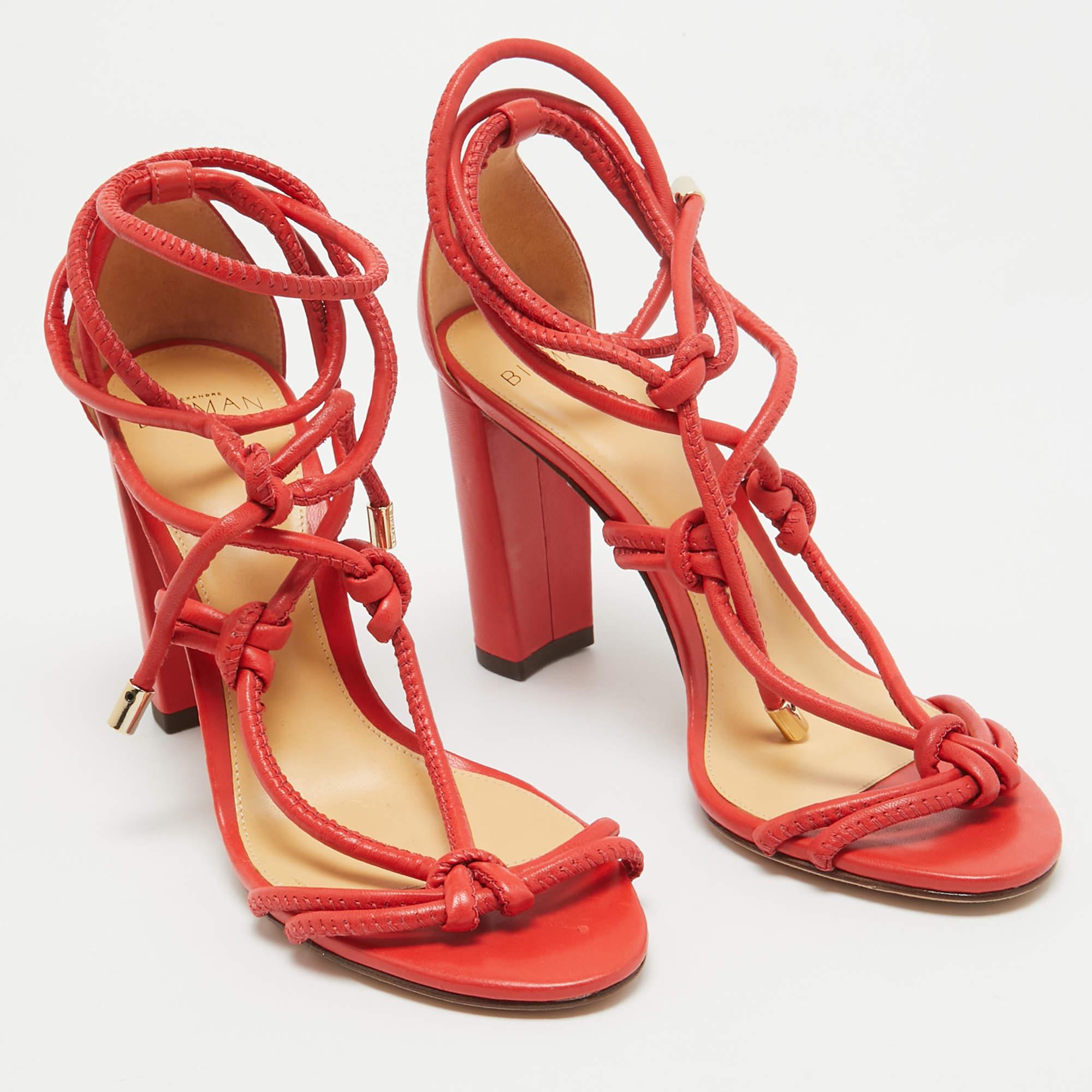 Alexandre Birman Sandali con cinturino alla caviglia in pelle arancione misura 37 In condizioni ottime in vendita a Dubai, Al Qouz 2