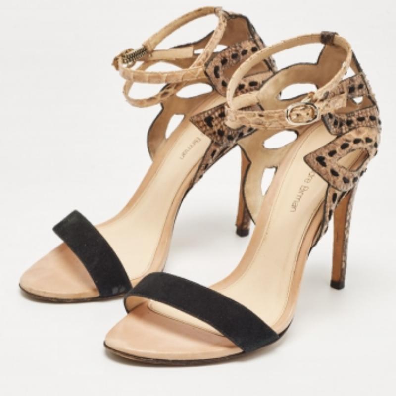 Make a statement with these Alexandre Birman sandals for women. Impeccably crafted, these chic heels offer both fashion and comfort, elevating your look with each graceful step.