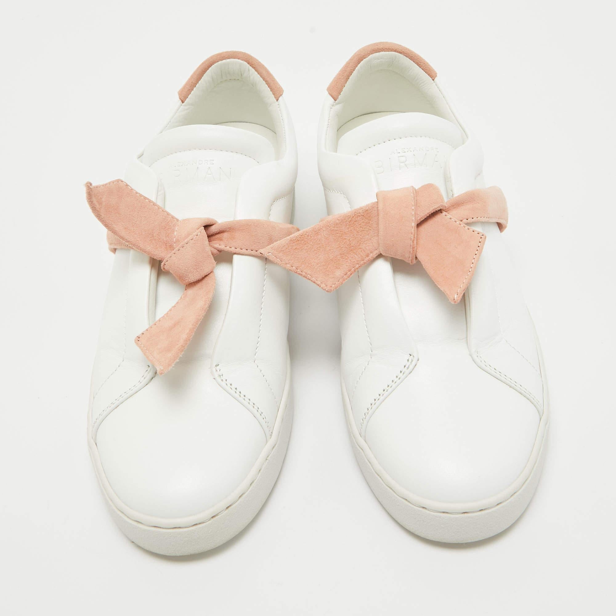 Alexandre Birman White Leather Low Top Sneakers 37 In Excellent Condition For Sale In Dubai, Al Qouz 2