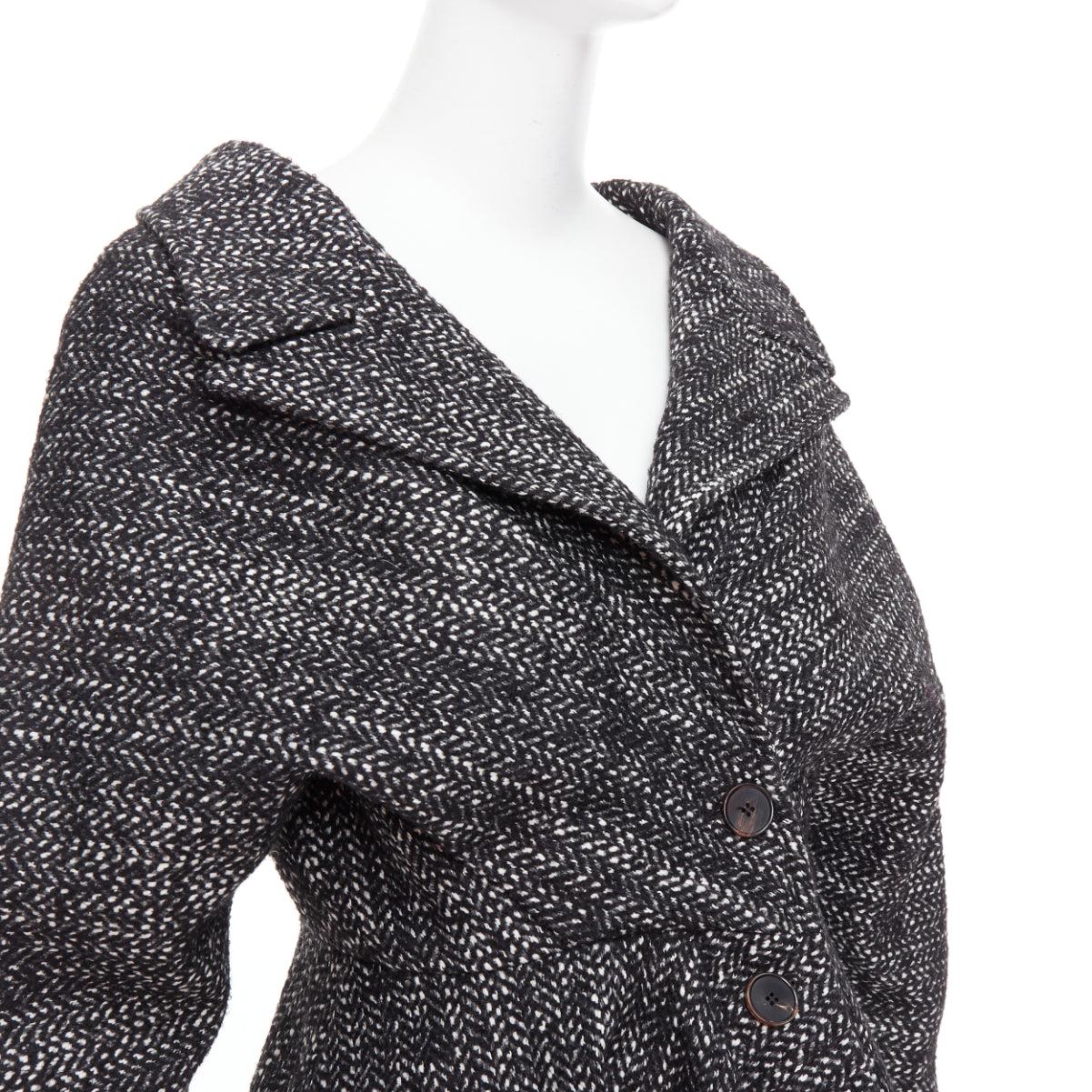 ALEXANDRE BLANC grey virgin wool blend tweed dolman swing coat FR34 XS
Reference: AAWC/A01384
Brand: Alexandre Blanc
Material: Virgin Wool, Blend
Color: Black, White
Pattern: Solid
Closure: Button
Lining: Black Fabric
Made in: