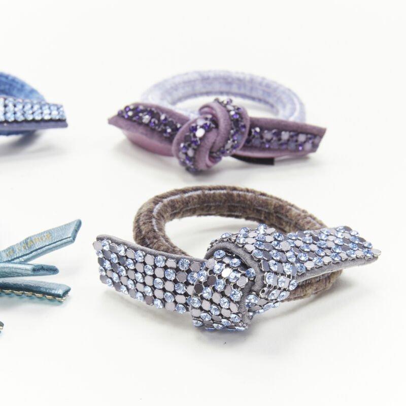 ALEXANDRE DE PARIS Alexander Zouari LOT DE 4 noeuds papillon en cristal violet bleu
Référence : ANWU/A00193
Marque : Alexandre de Paris
Designer : Alexandre Zouari
MATERIAL : Velours, cuir
Couleur : violet, bleu
Motif : Solide
Détails