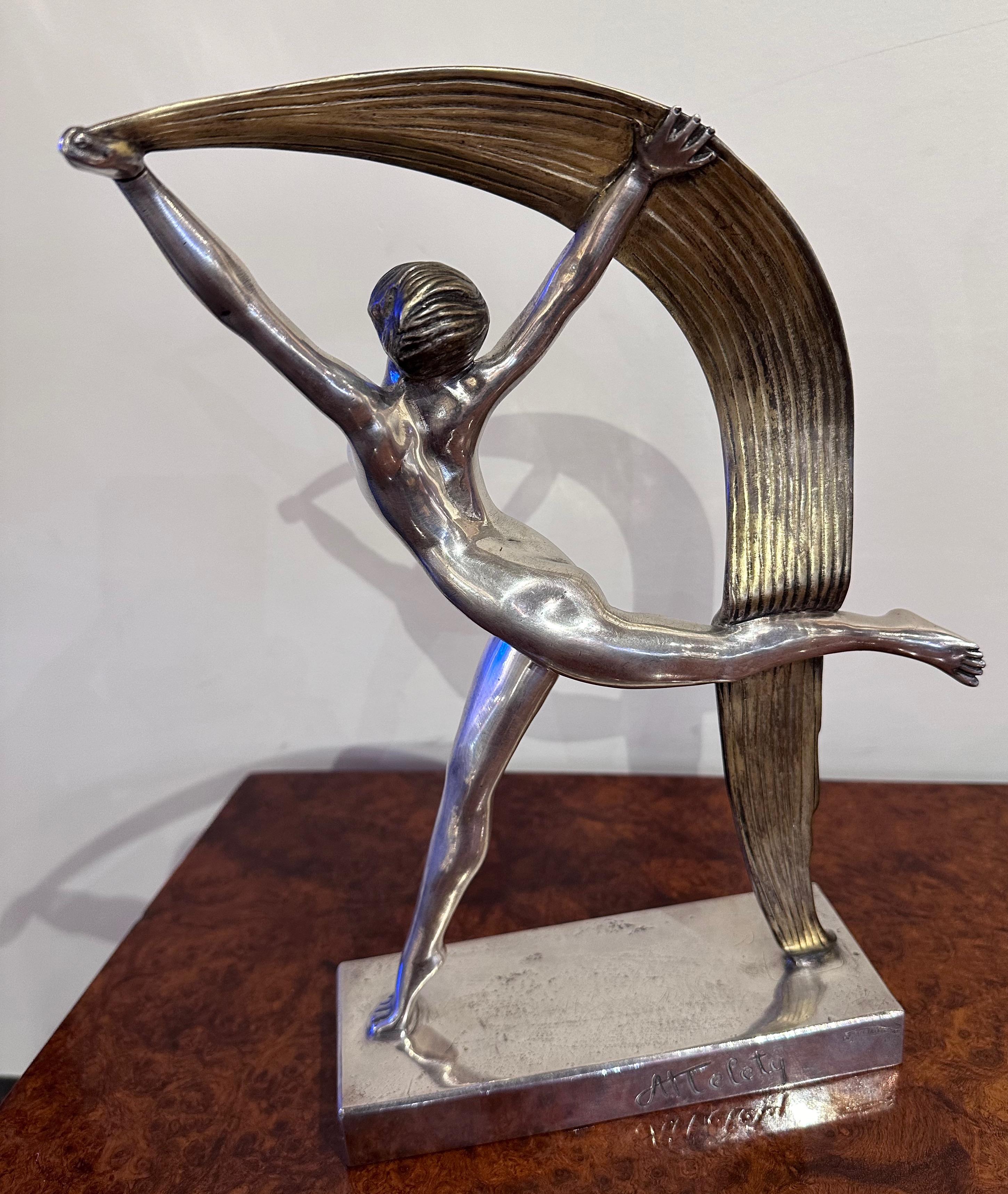 Début du 20ème siècle Alexandre Kéléty Bronze Art Déco Foulard Danseur 1925 Français en vente