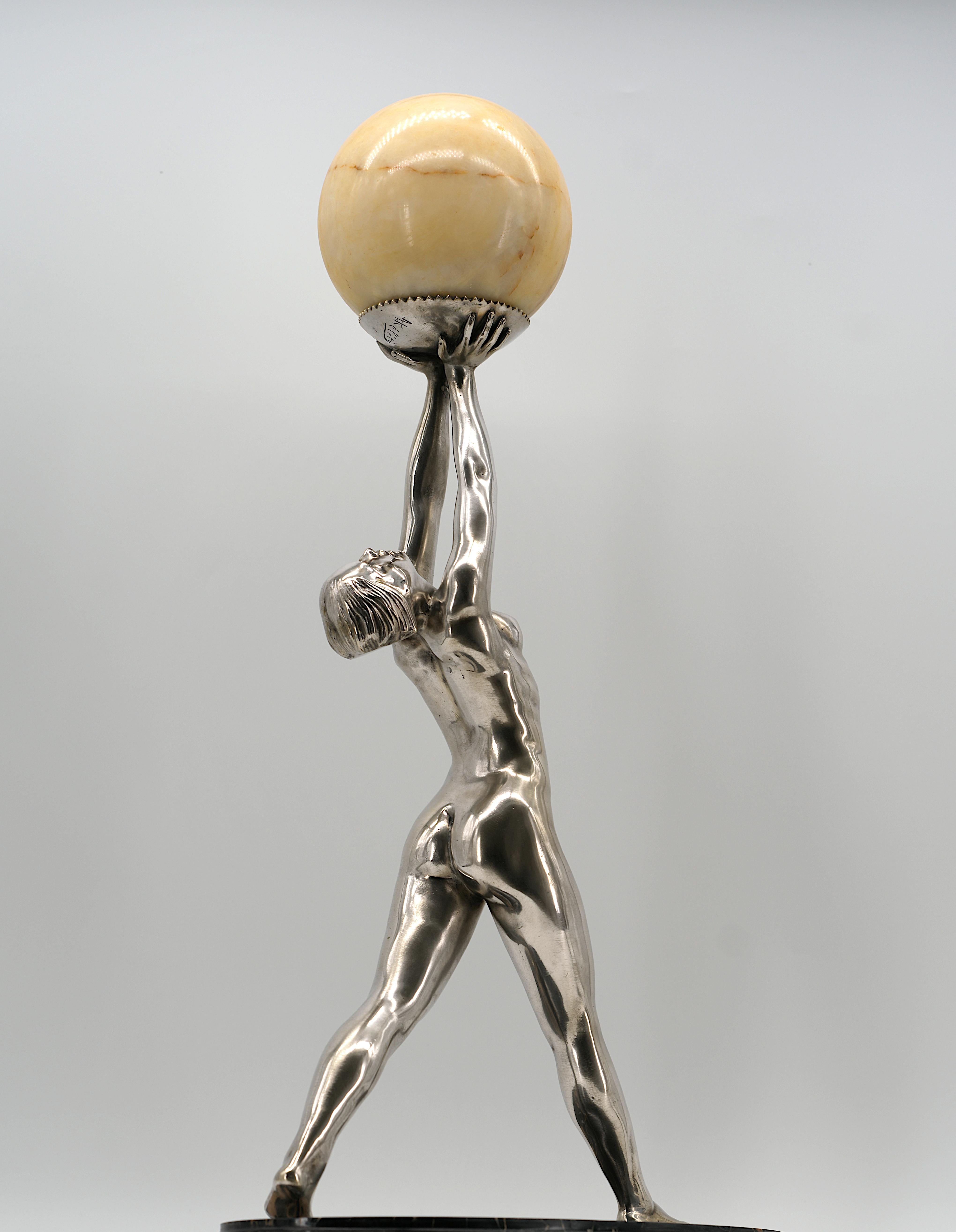 Alexandre KELETY Grande lampada francese Art Deco in bronzo argentato Scultura 1920 in vendita 4
