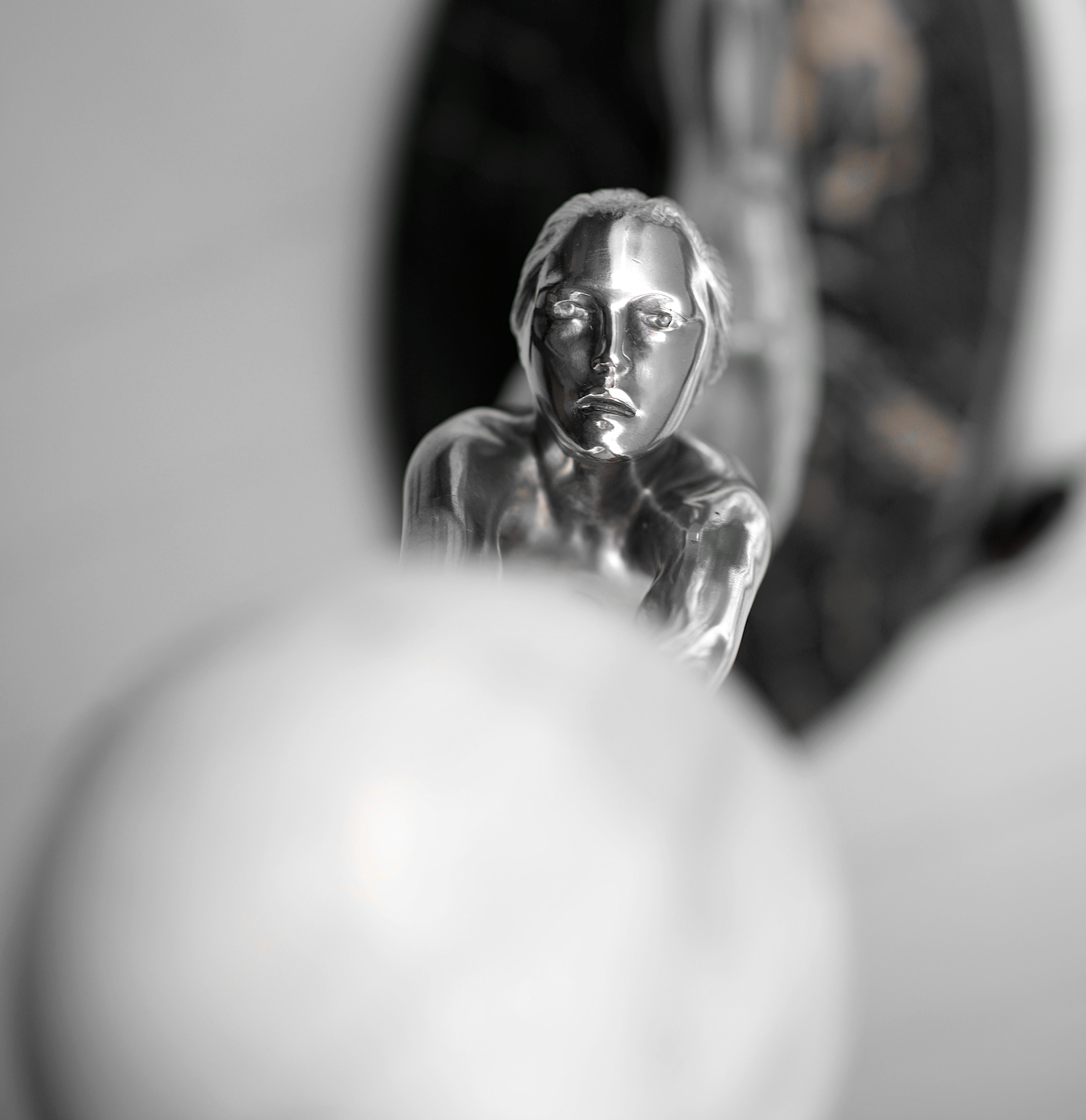 Alexandre KELETY Grande lampada francese Art Deco in bronzo argentato Scultura 1920 In condizioni buone in vendita a Saint-Amans-des-Cots, FR