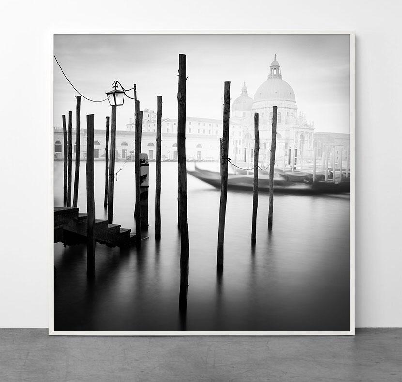 Alexandre Manuel’s work captures landscapes at the delicate intersection of absence and presence, where nature unfolds with quiet drama. Through refined long-exposure techniques, each image conveys a serene temporality, transforming ordinary