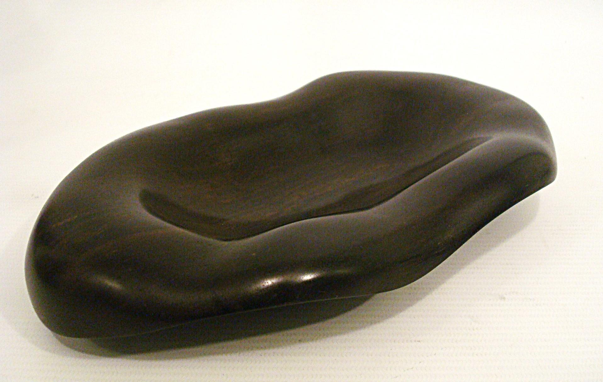 Alexandre Noll Cenicero / Plato de madera de ébano para puros Firmado, Francia, circa 1950's Madera en venta