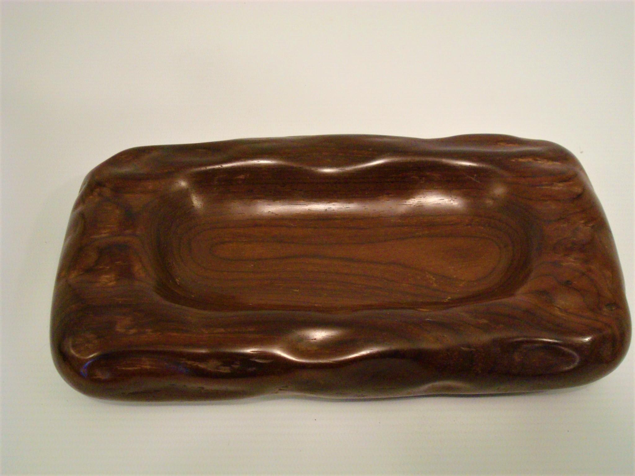 Cenicero de madera exótica para puros Alexandre Noll Cuenco / Plato Firmado, Francia, hacia 1950 en venta 2