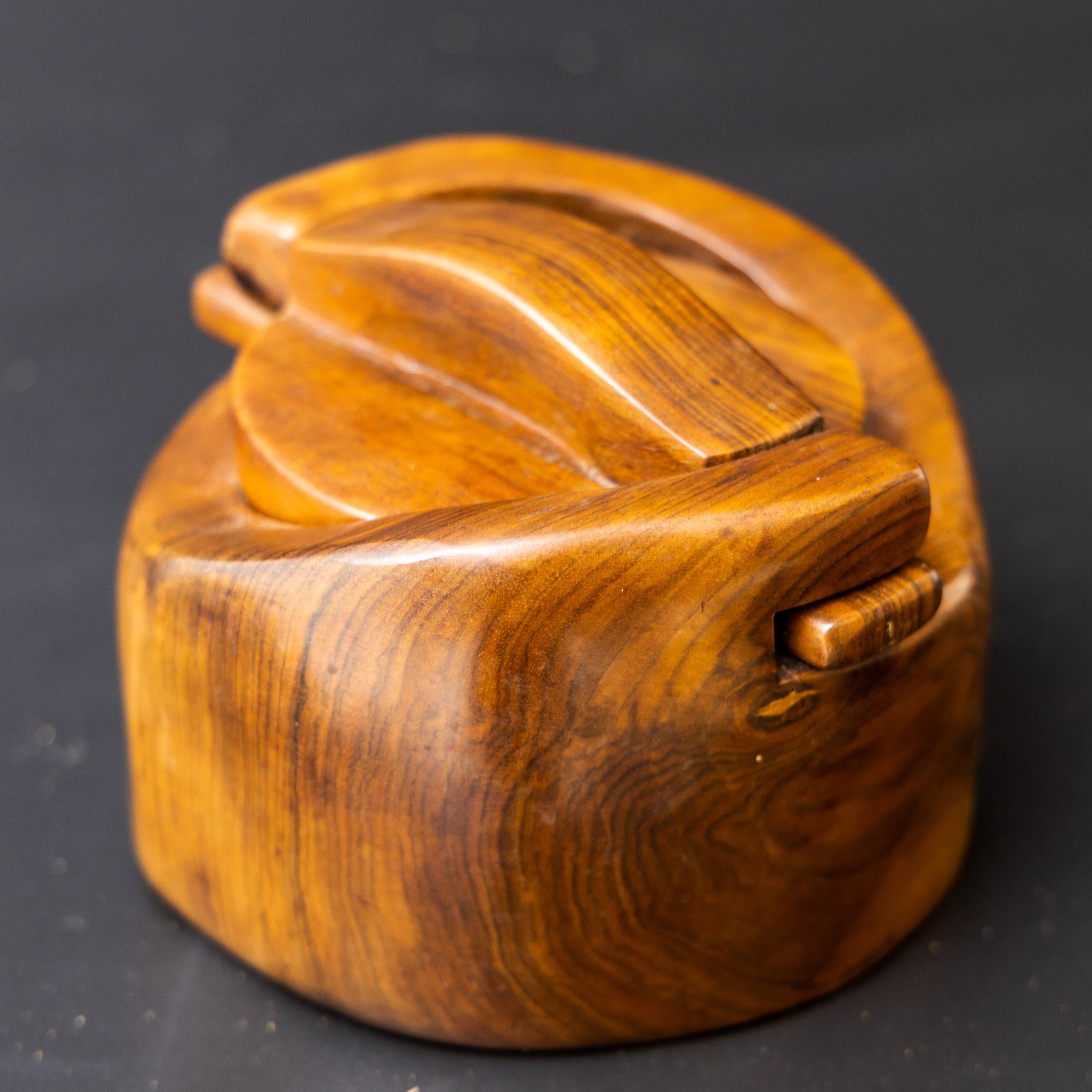 Mid-Century Modern Lidded Box in Walnut by Alexandre Noll (1890-1970), France circa 1950 For Sale