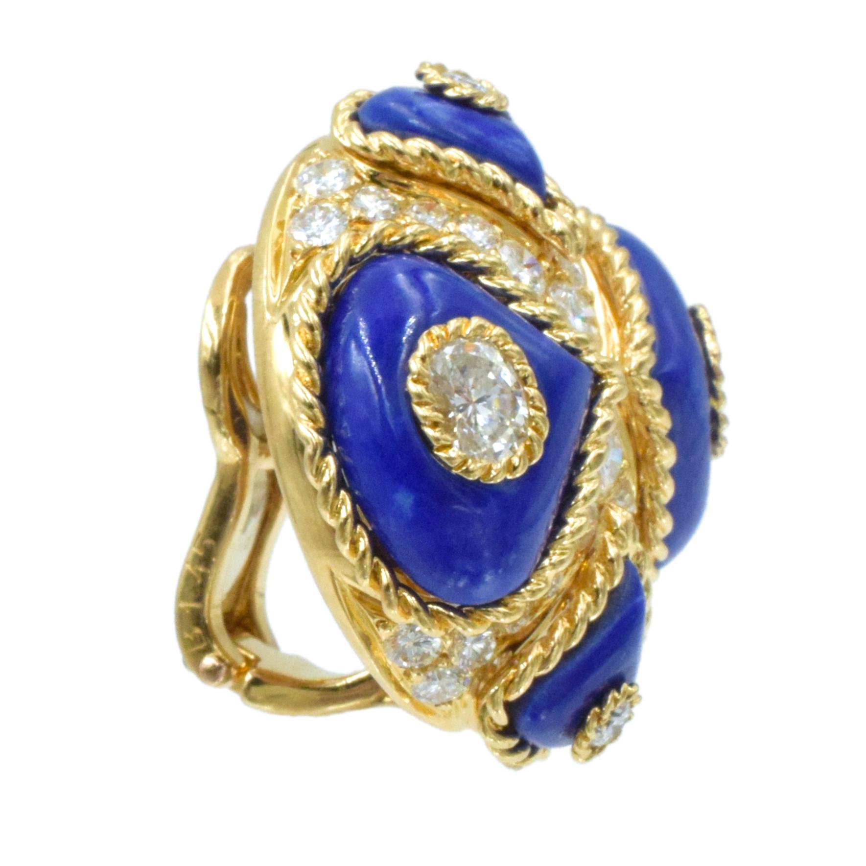 Alexandre Reza Lapis Lazuli and Diamond Ring in 18k Yellow Gold In Excellent Condition For Sale In New York, NY