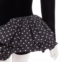 ALEXANDRE VAUTHIER AW2023 Laufsteg Schwarzes Minikleid aus Samt mit Polka Dot