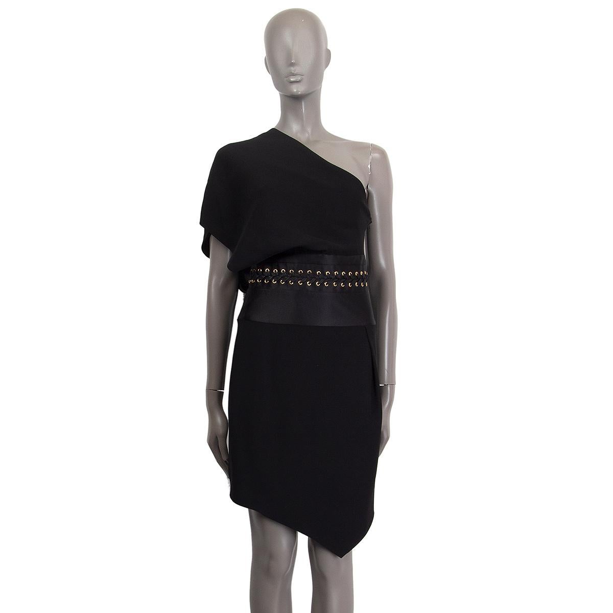 100% authentic Alexandre Vauthier sleeveless asymmetrical dress in black acetate ( 50%) and viscose (50%) with a one shoulder strap and a braided gold tone ring detail. Closes on the side with a concealed zipper. Lined in black silk (94%) and