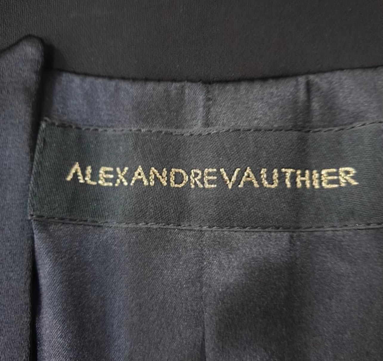 ALEXANDRE VAUTHIER  Veste portefeuille en viscose noire
Sz.38
Très bon état.