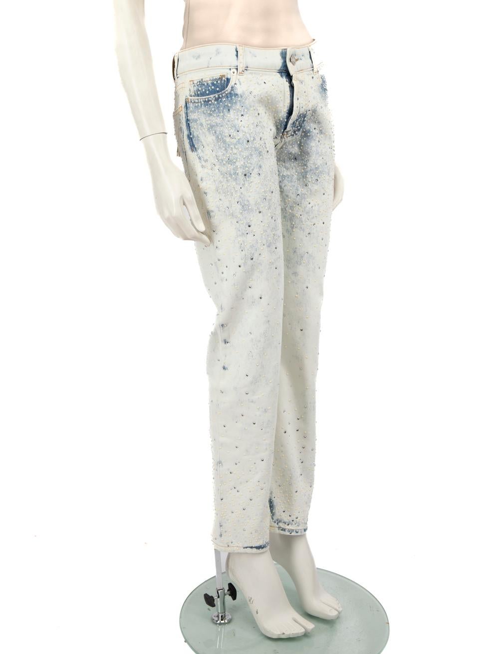 CONDITION is Never worn, with tags. No visible wear to the jeans is evident on this new Alexandre Vauthier designer resale item.
  
  
  
  Details
  
  
  Blue
  
  Denim
  
  Jeans
  
  Crystal embellished
  
  Tapered fit
  
  3x Front pockets
 