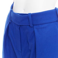 ALEXANDRE VAUTHIER COUTURE AW2022 Bermuda larghi in feltro di lana blu in passerella