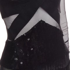 ALEXANDRE VAUTHIER COUTURE – Laufsteg-Kniekleid mit transparenten Einsätzen, Pailletten und Ausschnitten, mit Stäbchen verstärkt