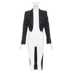 ALEXANDRE VAUTHIER COUTURE SS2020 Laufsteg Frack mit Satinrevers Smoking-Blazer ALEXANDRE VAUTHIER COUTURE SS2020 Laufsteg Frack mit Satinrevers Smoking-Blazer