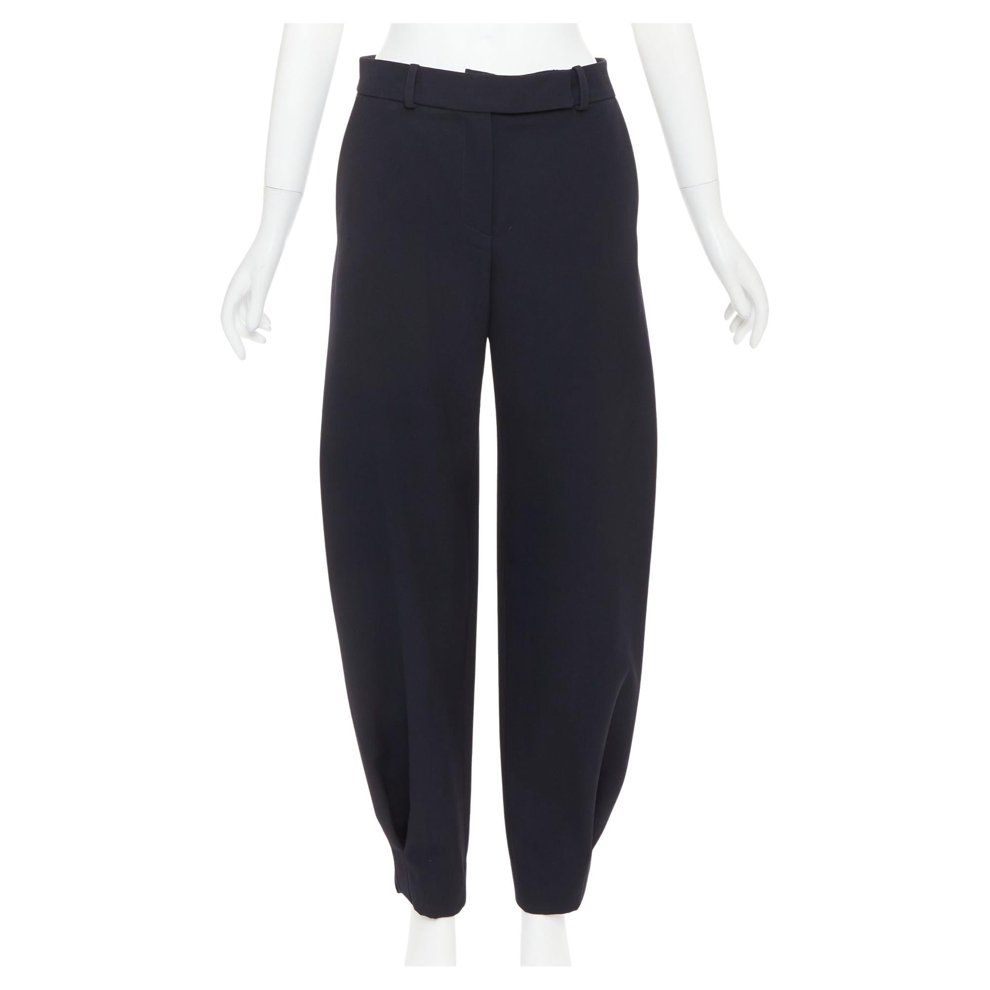 ALEXANDRE VAUTHIER COUTURE SS2025 Laufsteg marineblaue Ballon-Haremshose mit Bündchen am Saum