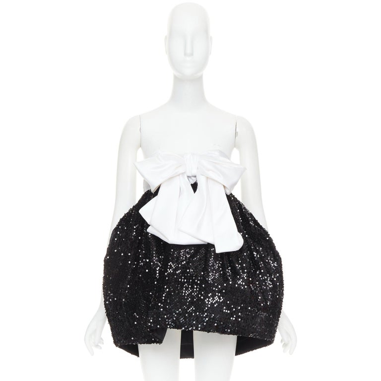 dress gold and white Helen pdp:detail:page:sizing ideal for special occasions Nasty Gal Women's Butterfly Color:Black/ Light Stone
