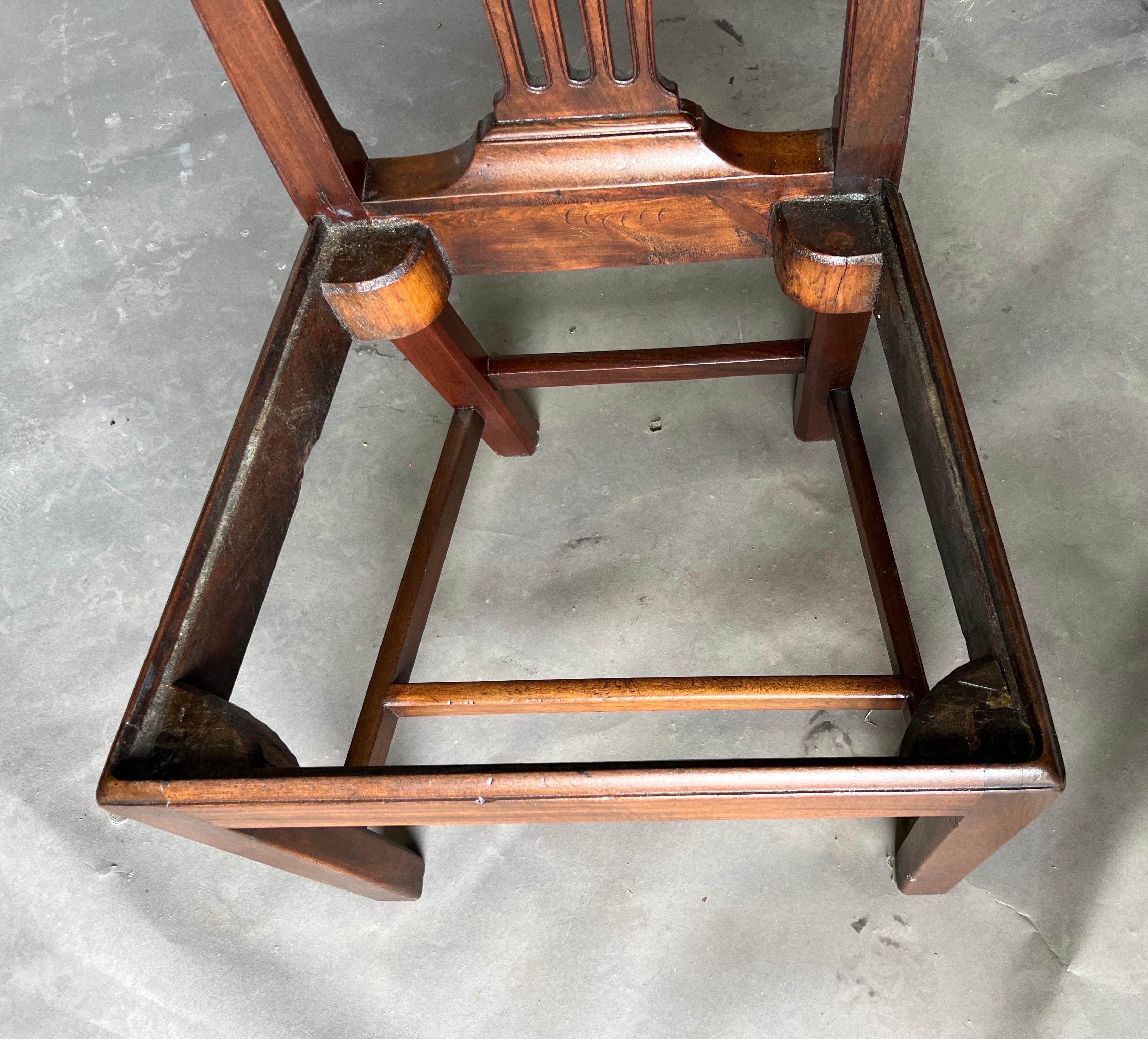 Alexandria, VA Attributed 18th Century Mahogany Side Chair For Sale 7