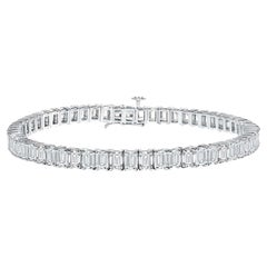 Bracelet tennis en or 18 carats avec diamants taille émeraude