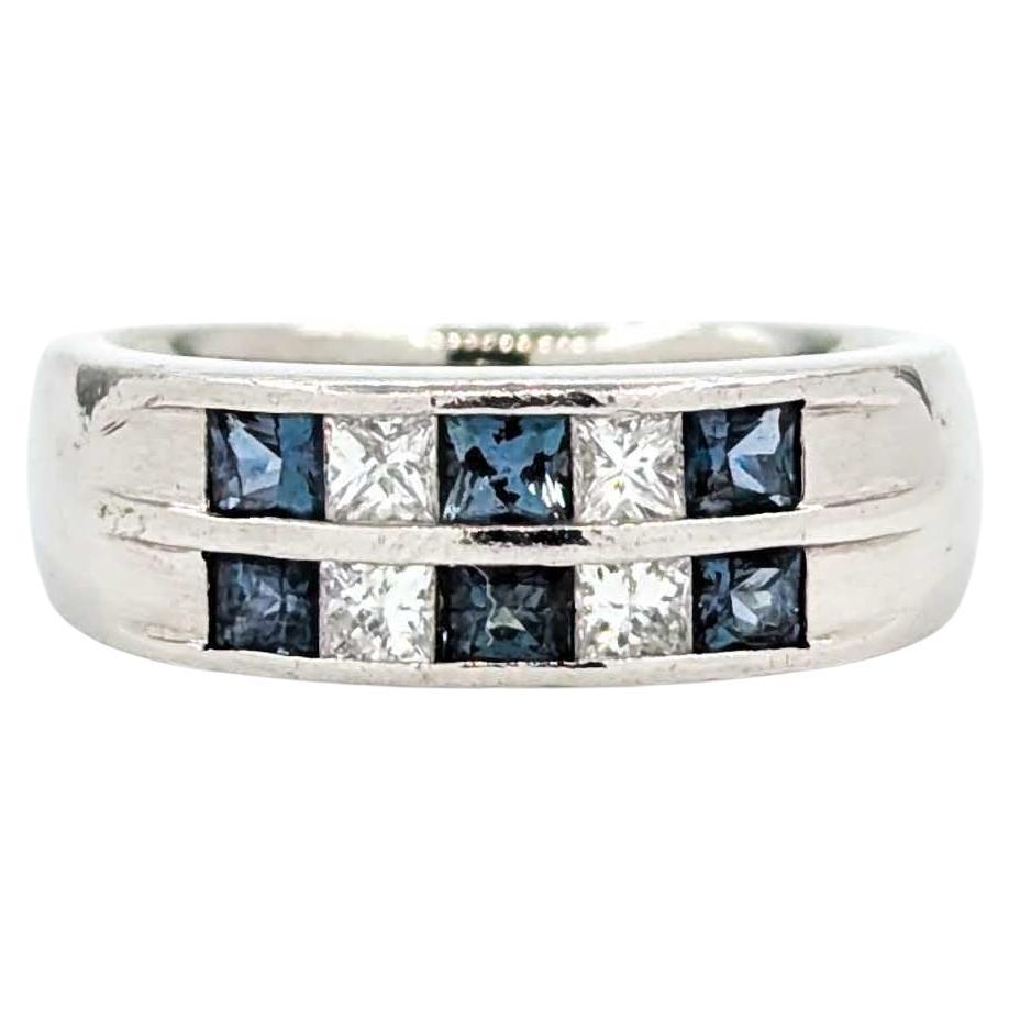 Anello in platino con alessandrite e diamanti