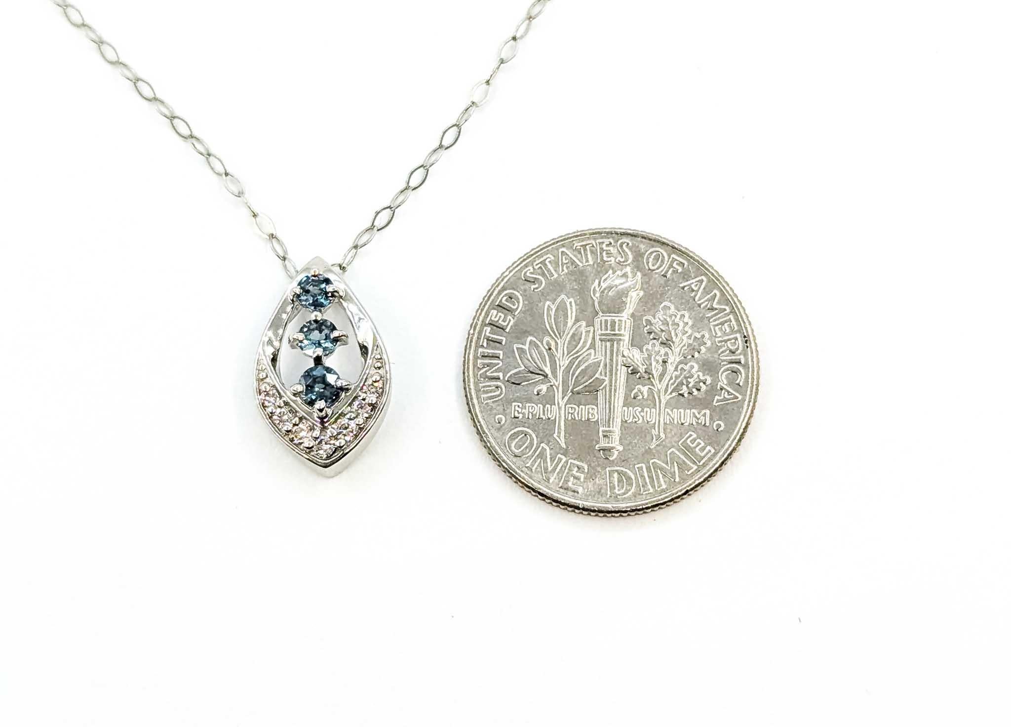 Alexandrite & Diamond Drop Pendant in Platinum en vente 1