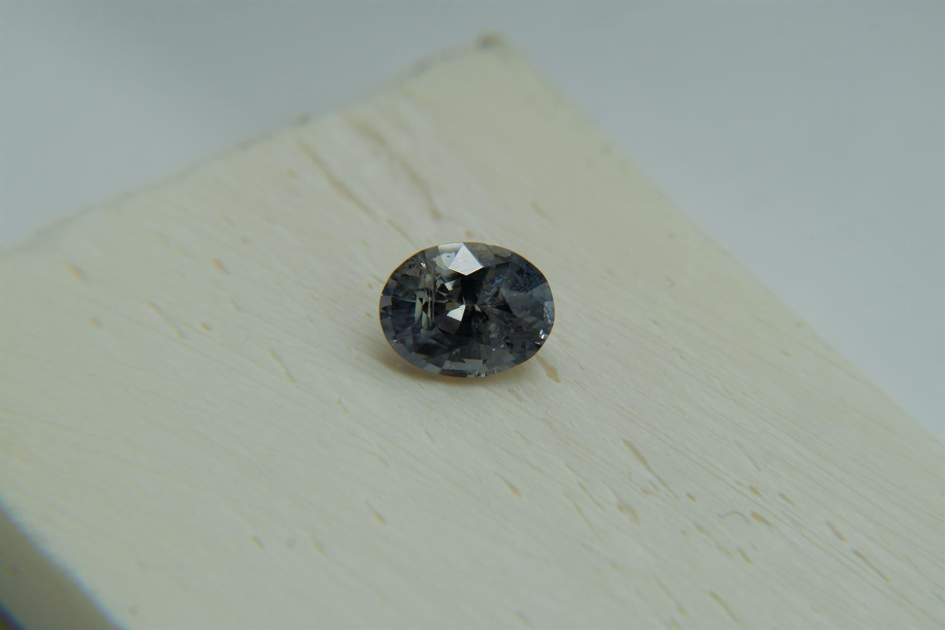 1.19 ct Alexandrite-Like, Color-change Sapphire, GIA In New Condition For Sale In Sheridan, WY