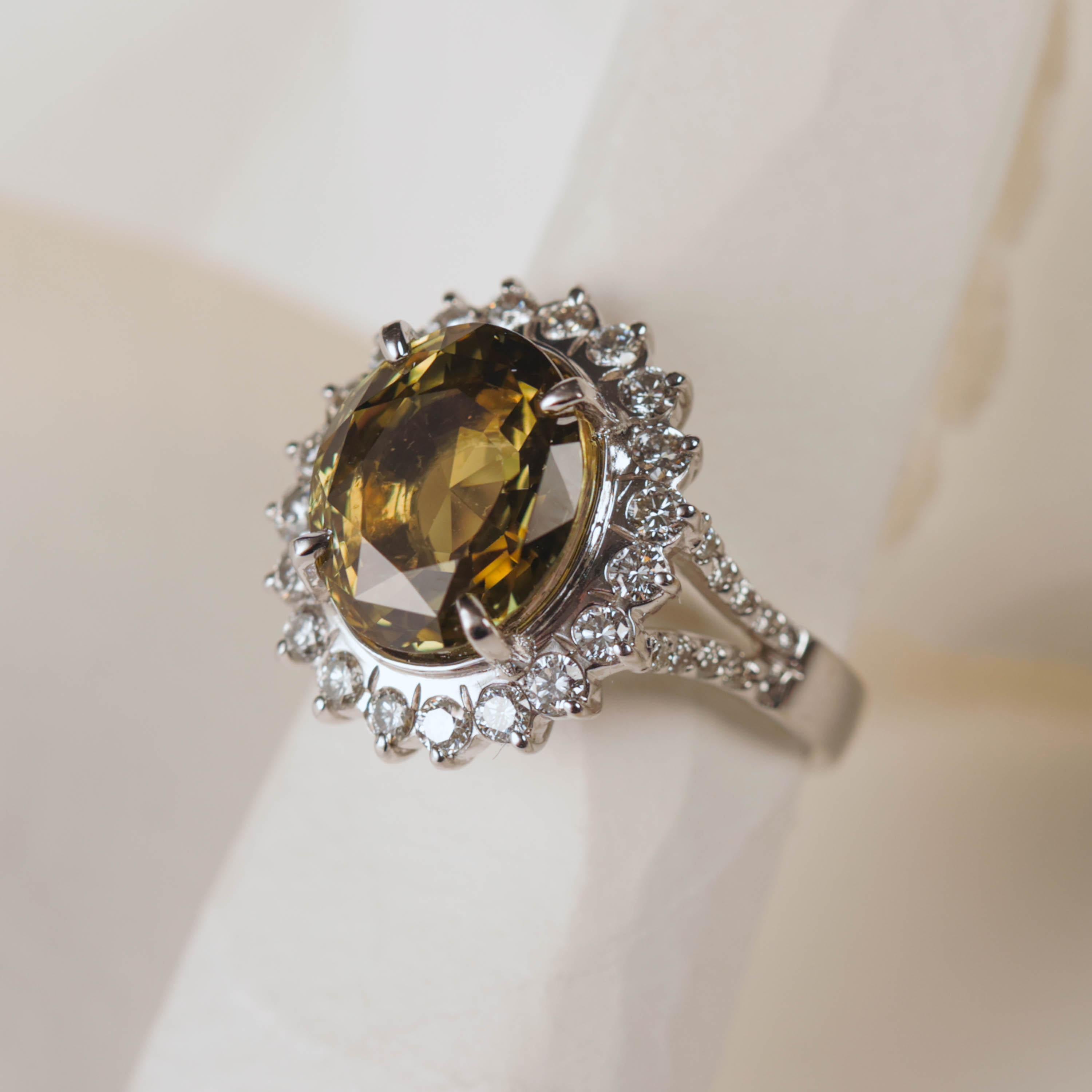 Alexandrite & Diamond Ring 7.35 Carats, Rare Color Change Gem Certified 3