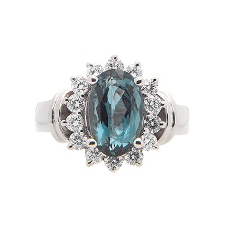 Bague alexandrite avec diamants en vente