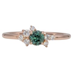 Anello con alessandrite e diamanti estratti dalla terra: oro massiccio 14K, rotondo 4 mm