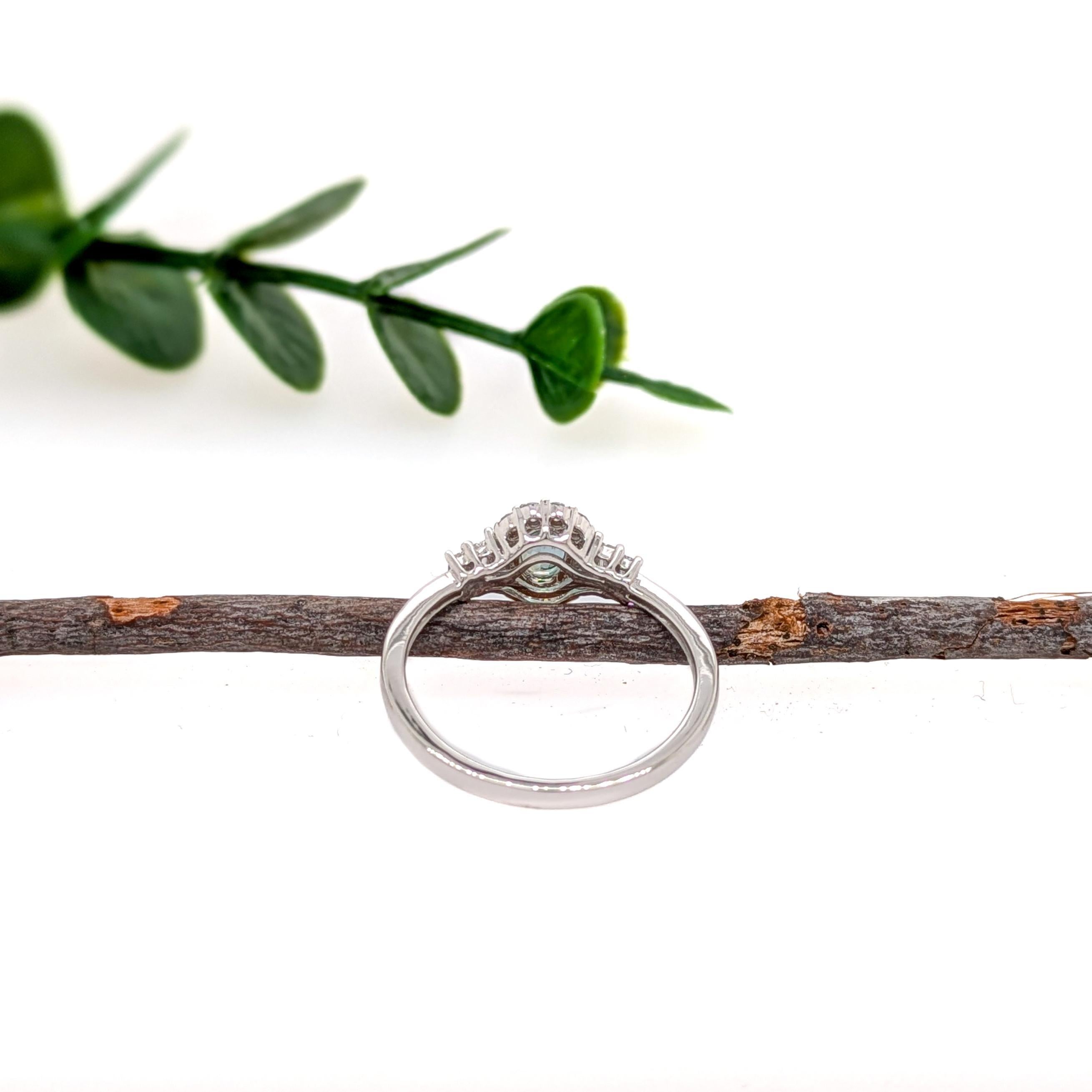 Alexandrit Ring mit natürlichen Diamanten in massivem 14K Weißgold, oval 5,5x4mm Damen im Angebot