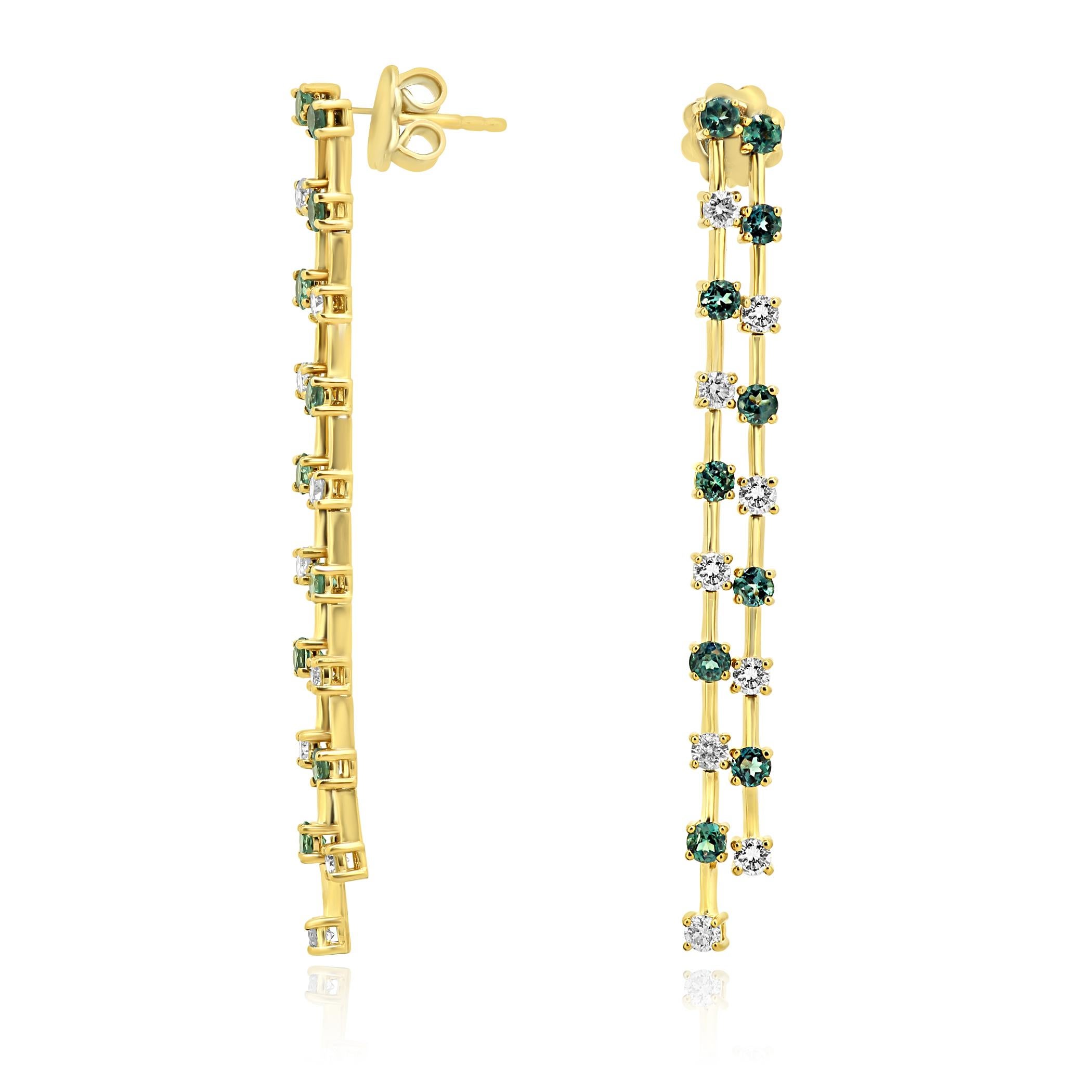 Stylish Long Dangling Earring in 14K Yellow Gold Set with Natural Alexandrite Round 1.83 Carat and White Diamond Round 1.06 Carat.

MADE IN USA
Total Stone Weight 2.89 Carat