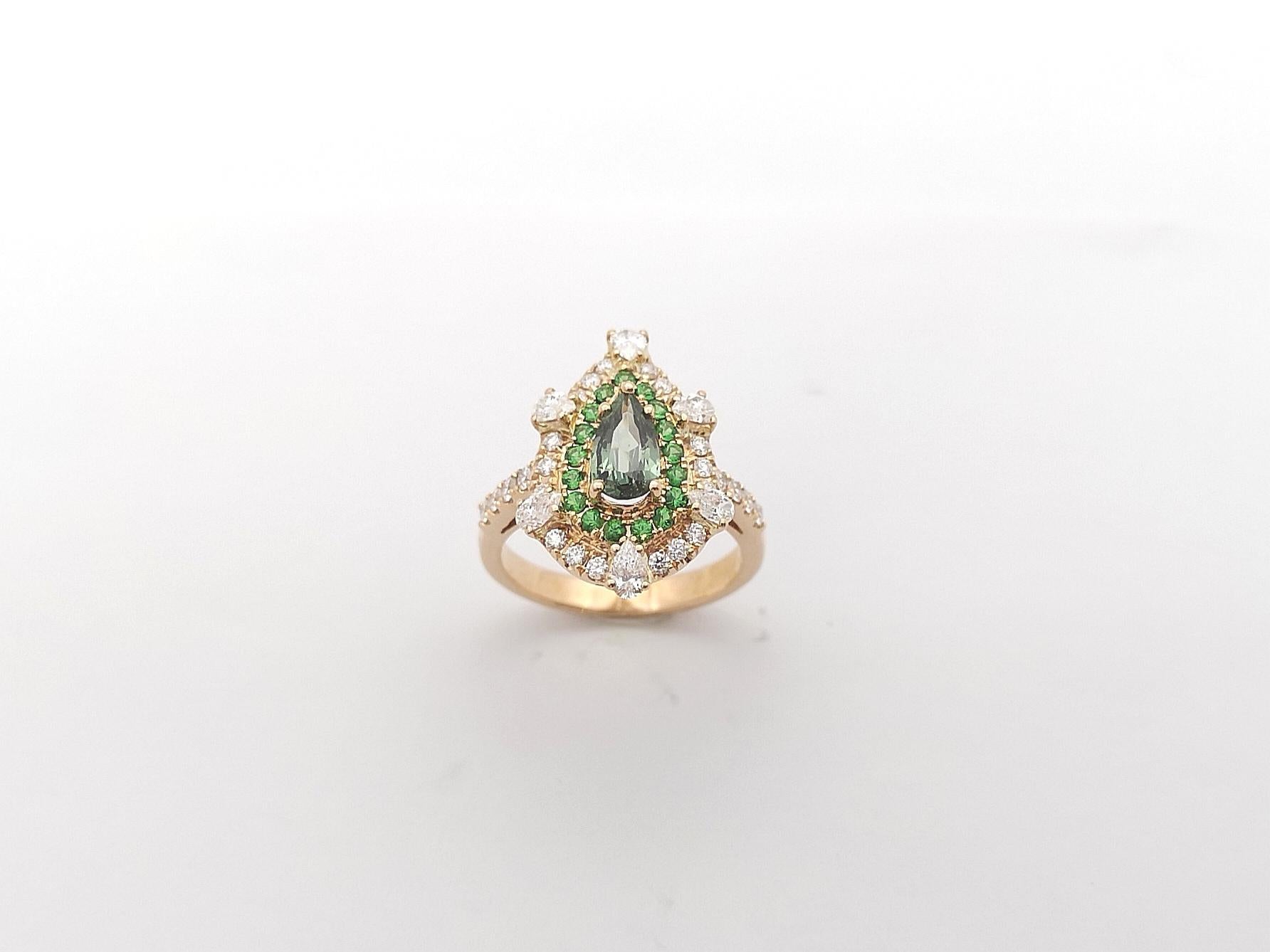 Alexandrite, Tsavorite and Diamond Ring set in 18K Rose Gold Settings For Sale 4