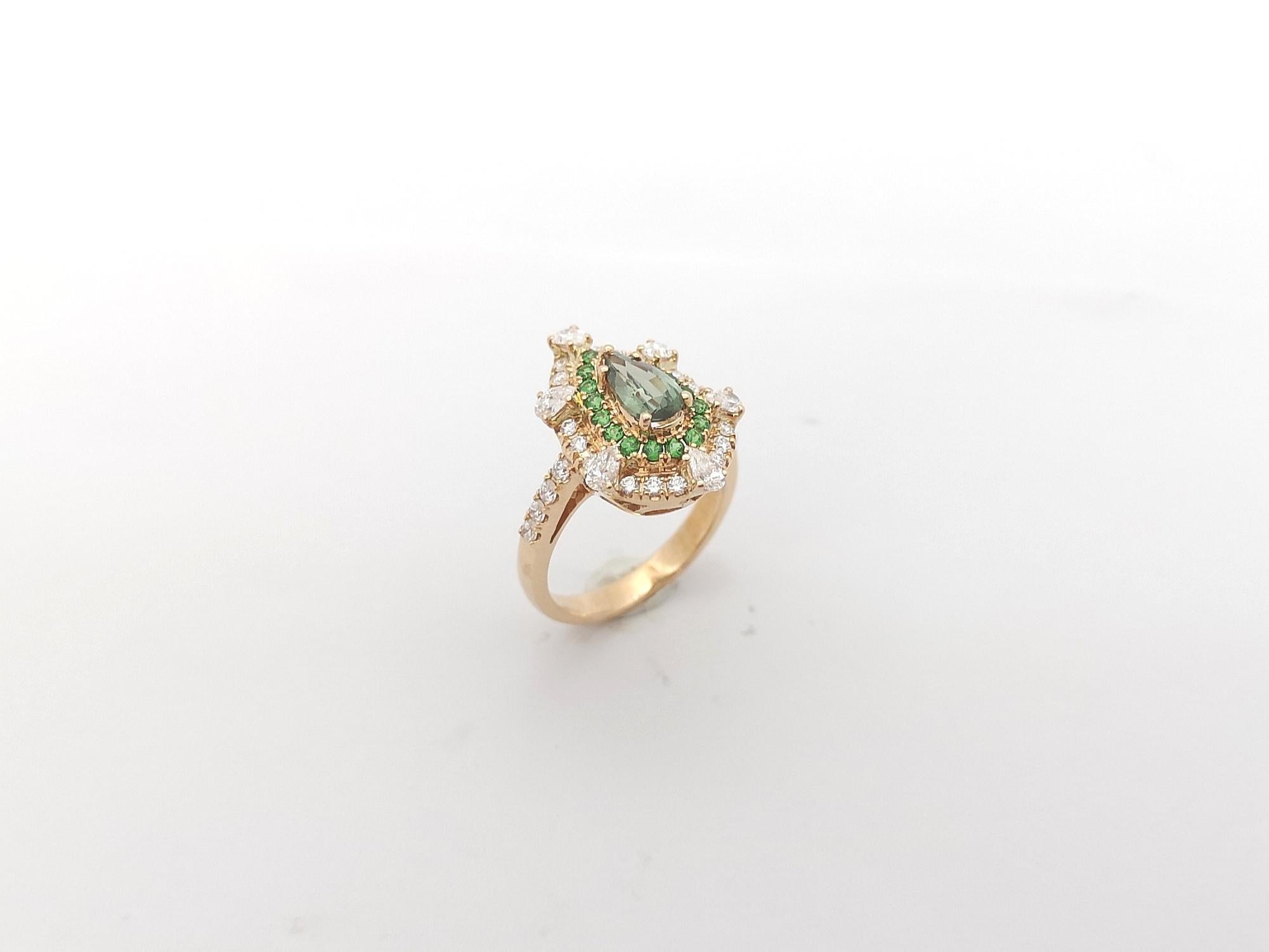 Alexandrite, Tsavorite and Diamond Ring set in 18K Rose Gold Settings For Sale 9