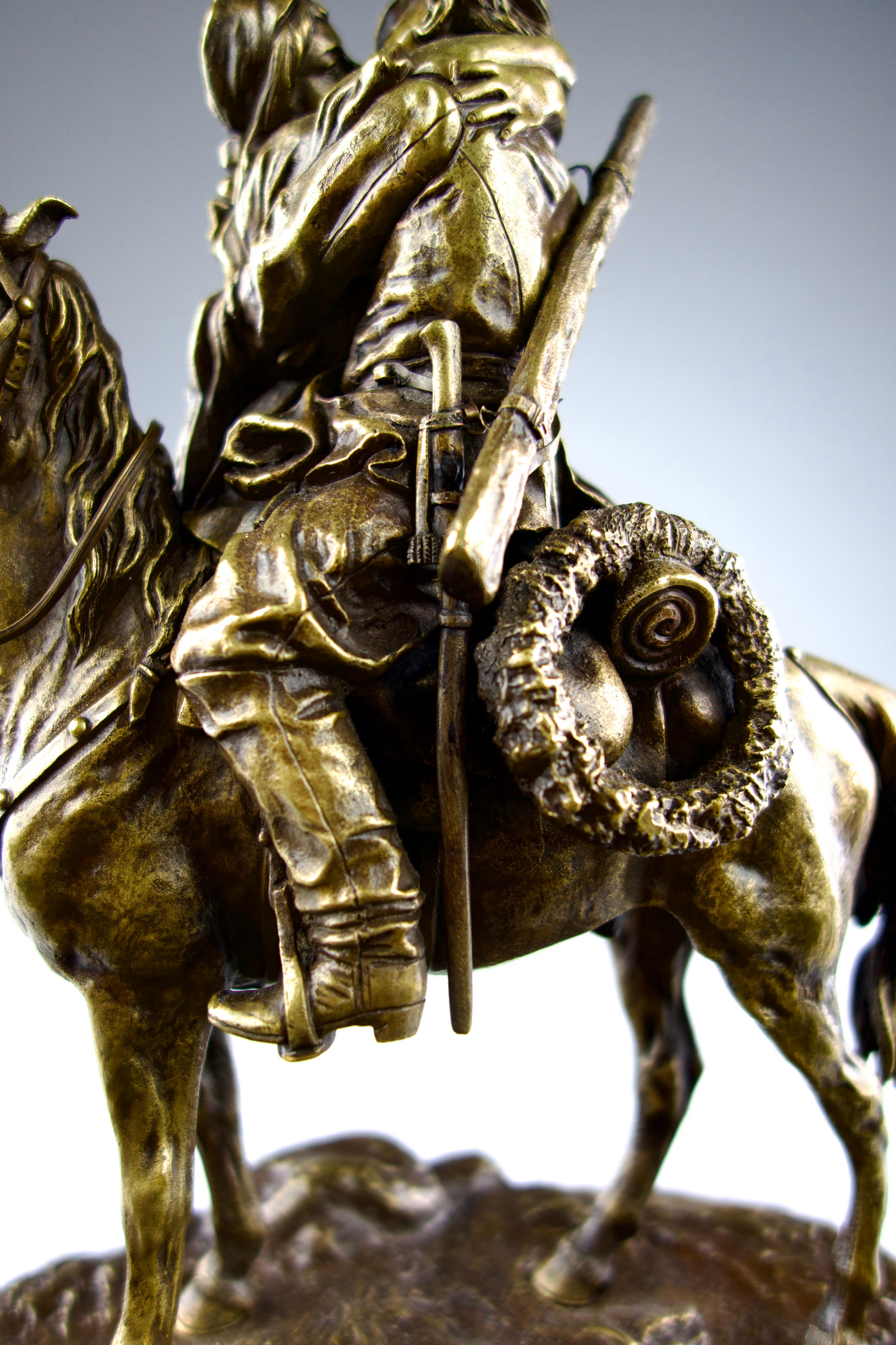 XIX secolo Alexei Petrovitch Gratchev, L'abbraccio del cosacco, scultura in bronzo, Russia in vendita