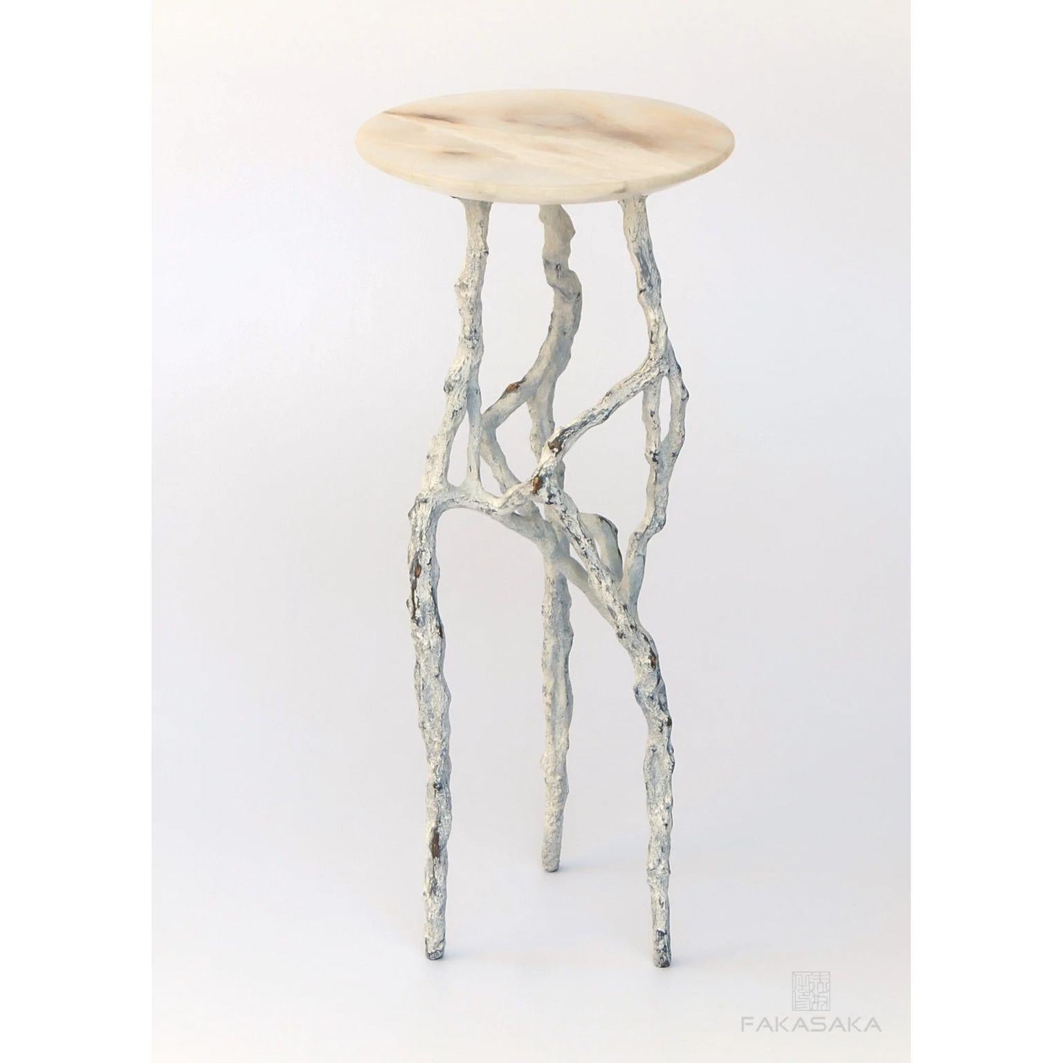 Table à boire Alexia 3 avec plateau en marbre onyx par Fakasaka Design Neuf - En vente à Geneve, CH