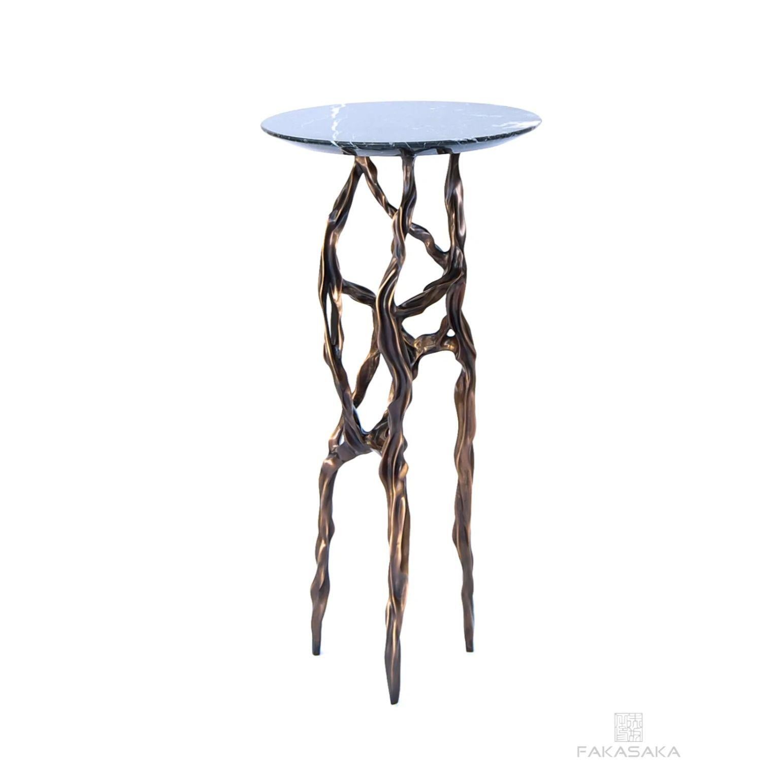 Moderne Table à boissons Alexia avec plateau en marbre Nero Marquina de Fakasaka Design en vente