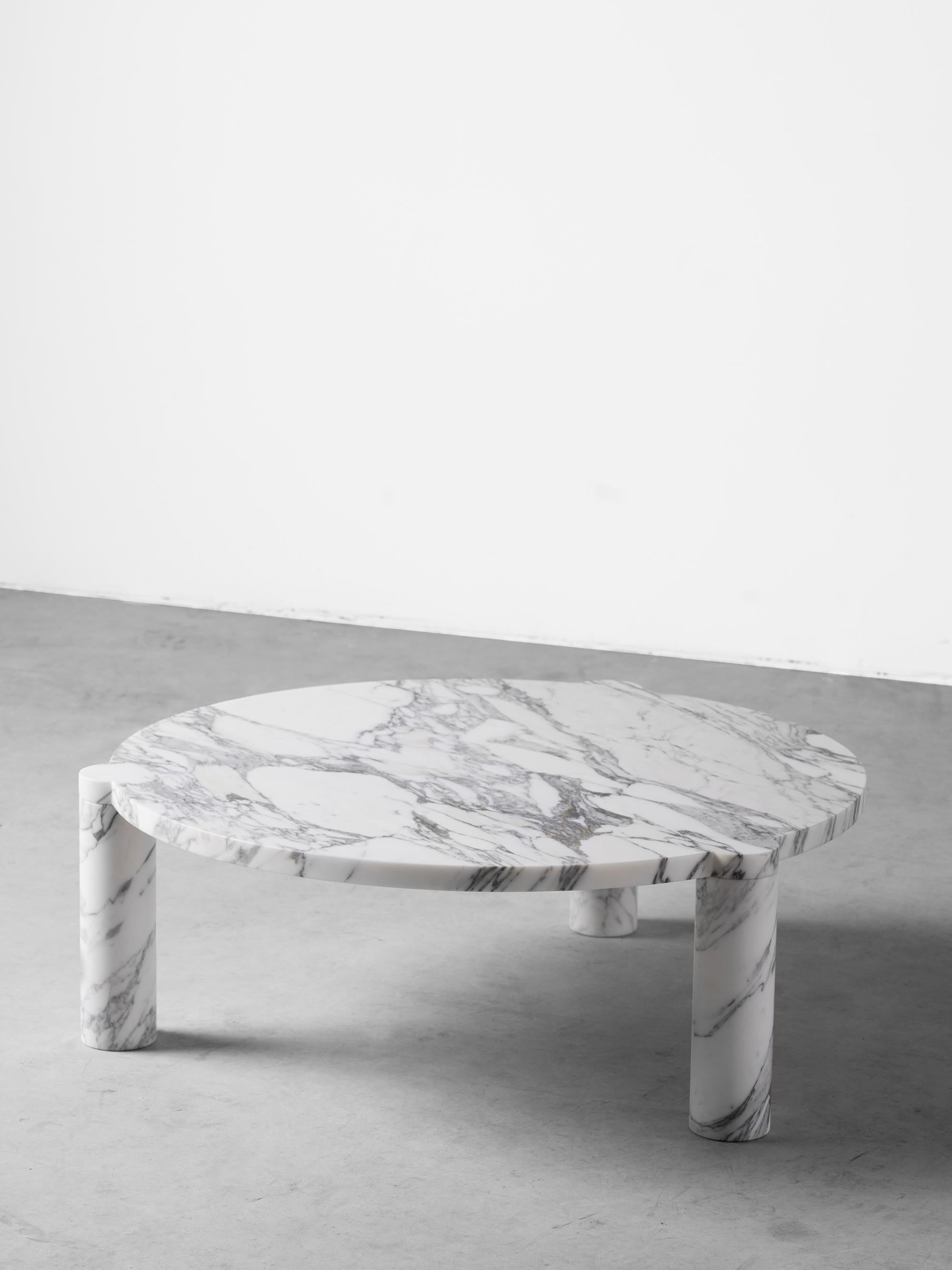 Contemporary Alexis 90 Arabescato Marble Coffee Table by Agglomerati For Sale