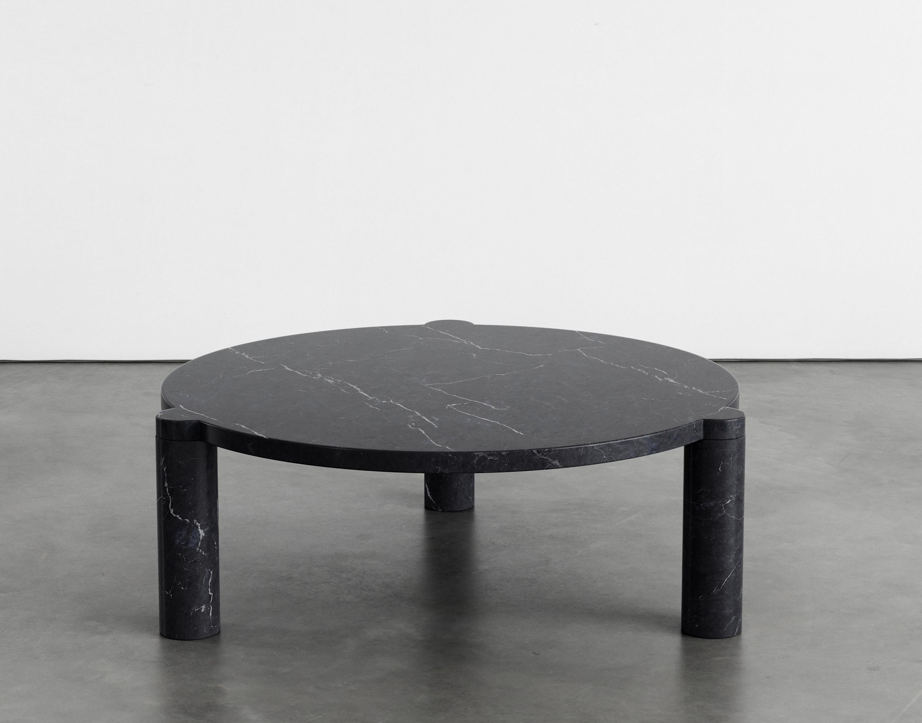 Moderne Table basse en marbre Alexis 90 par Agglomerati en vente