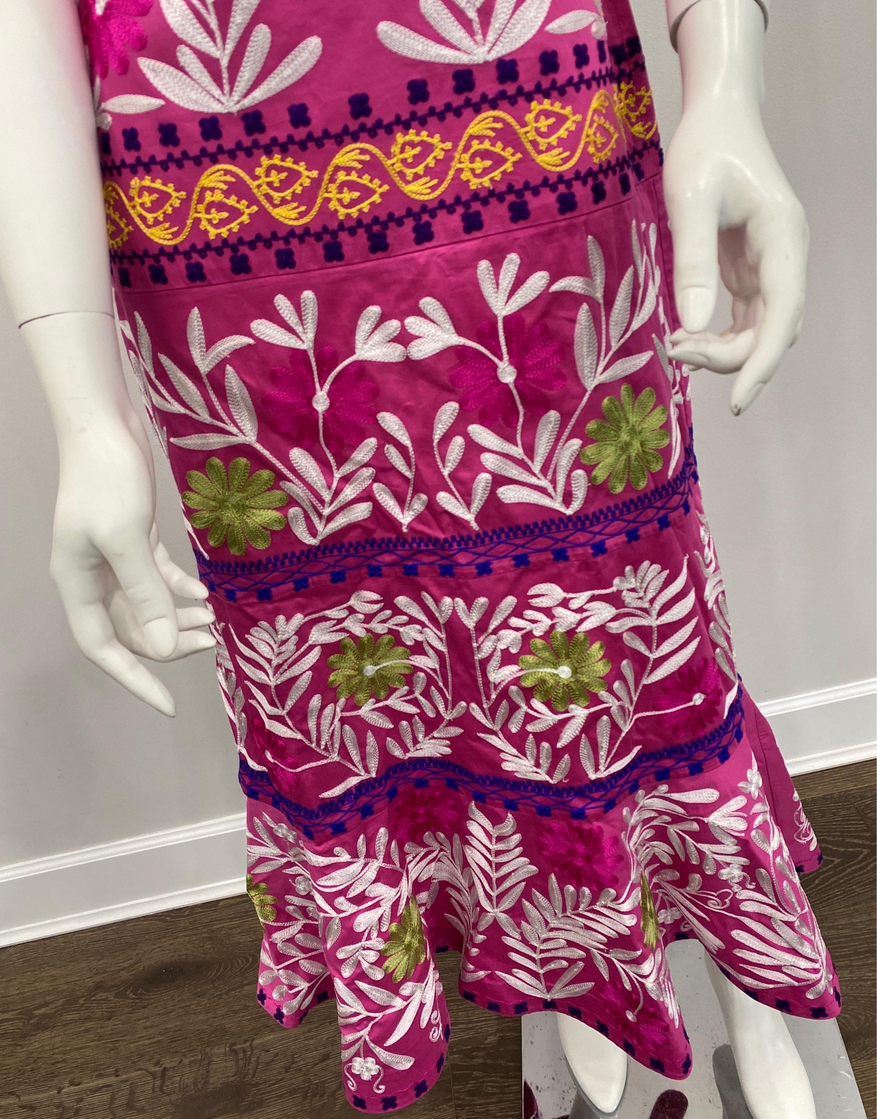 Alexis Alora Embroidered Midi Dress -Size Medium In Excellent Condition In West Palm Beach, FL