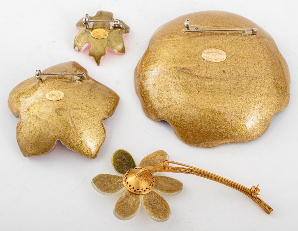Alexis Bittar Gem Mounted Lucite Flower Pins, 4 In Excellent Condition For Sale In New York, NY